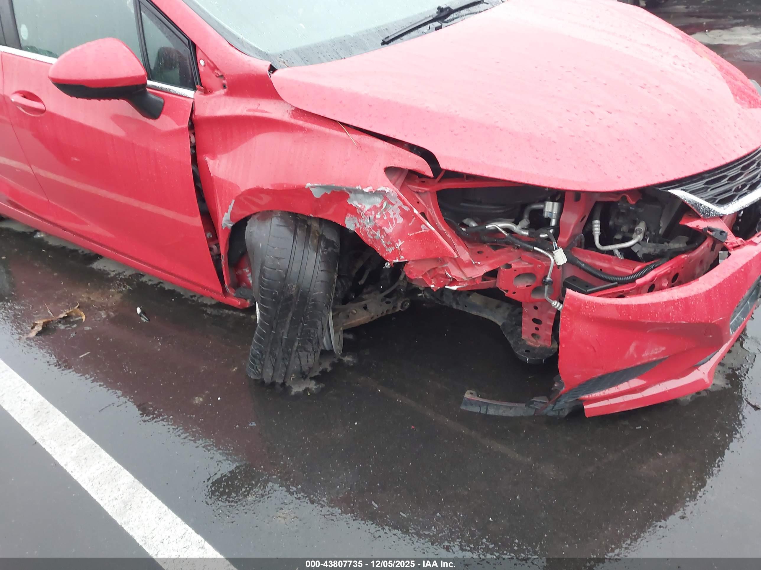 CHEVROLET CRUZE image 6