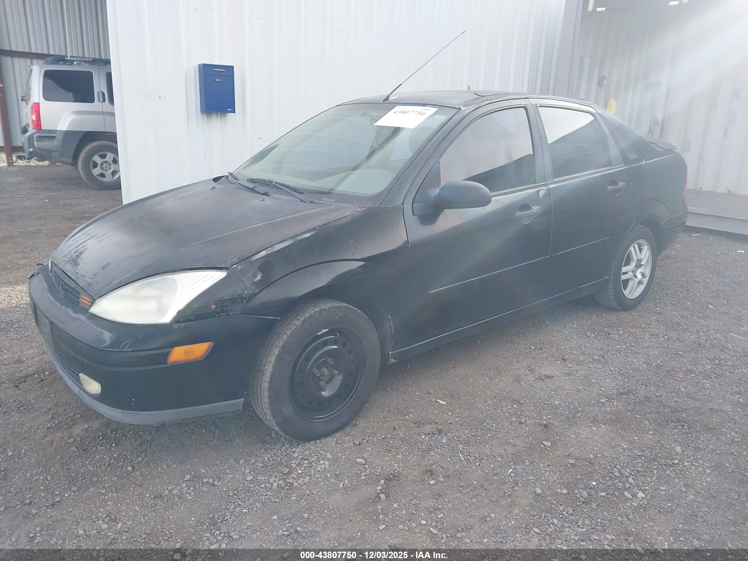 FORD FOCUS image 2