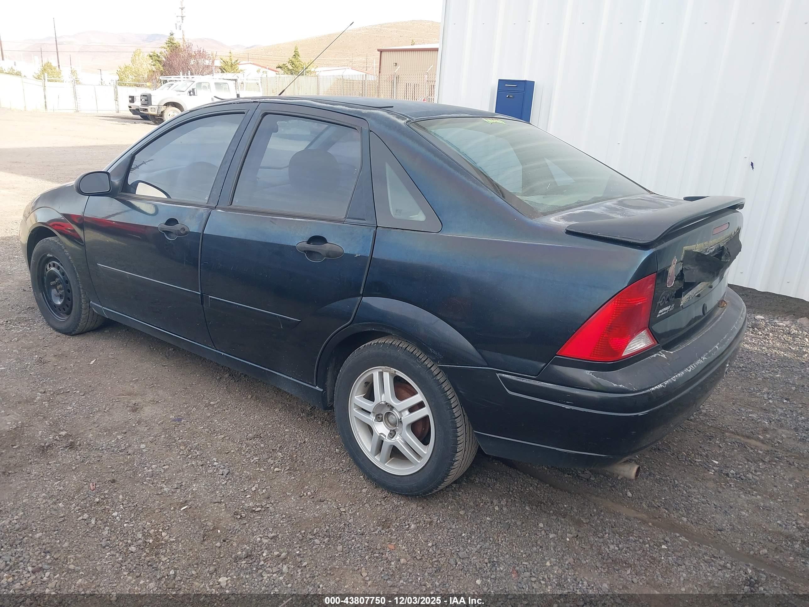 FORD FOCUS image 3