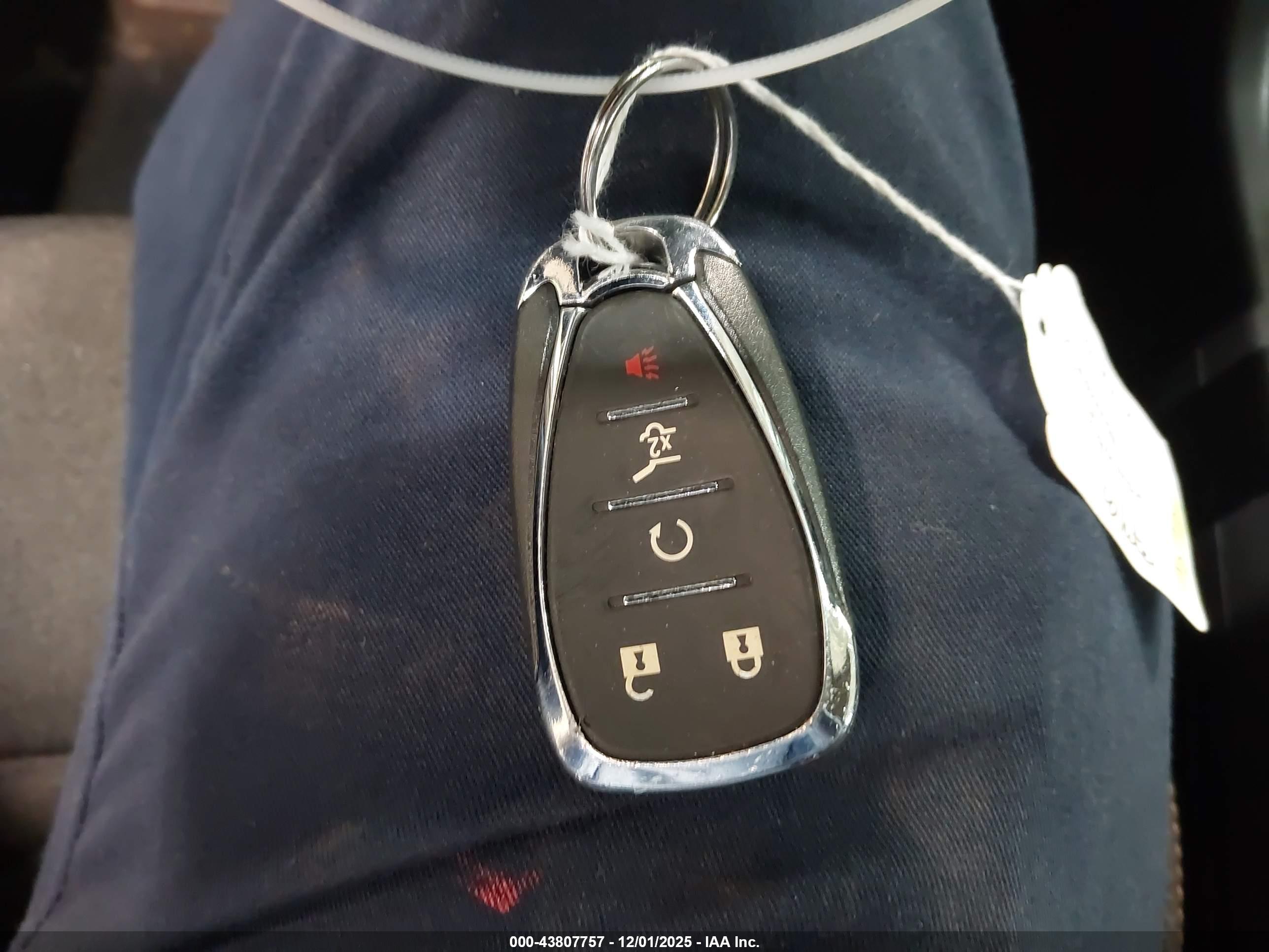 CHEVROLET EQUINOX image 11