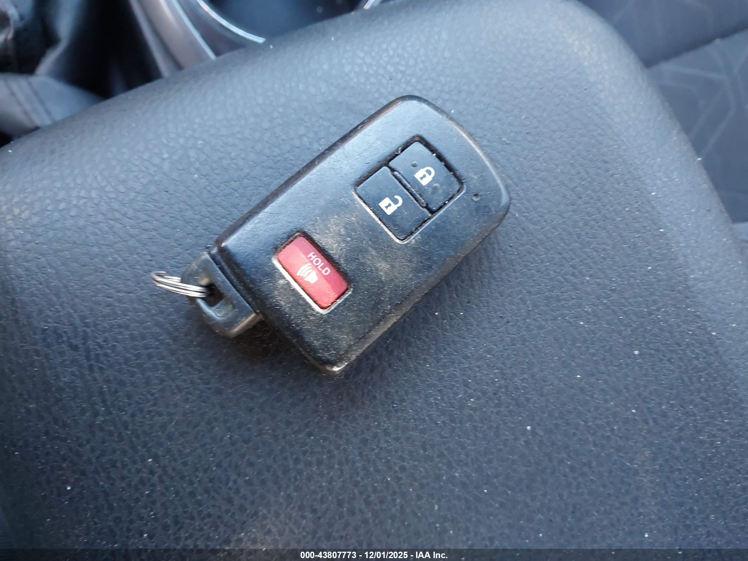 TOYOTA TACOMA image 11