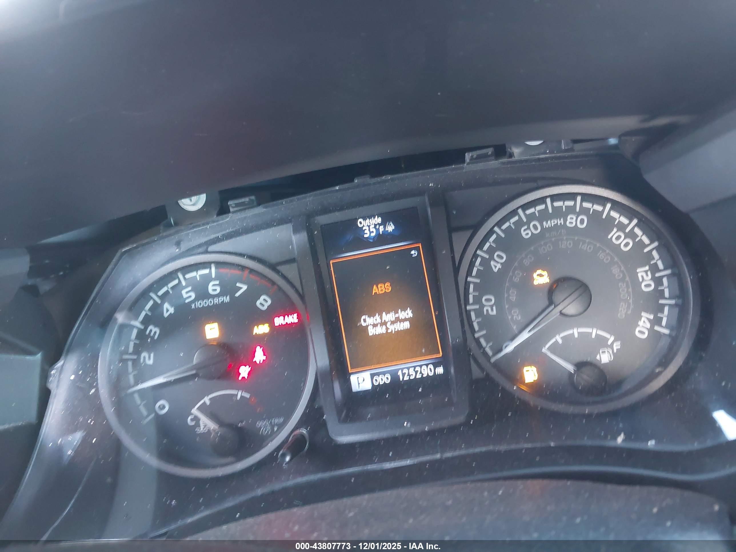 TOYOTA TACOMA image 7