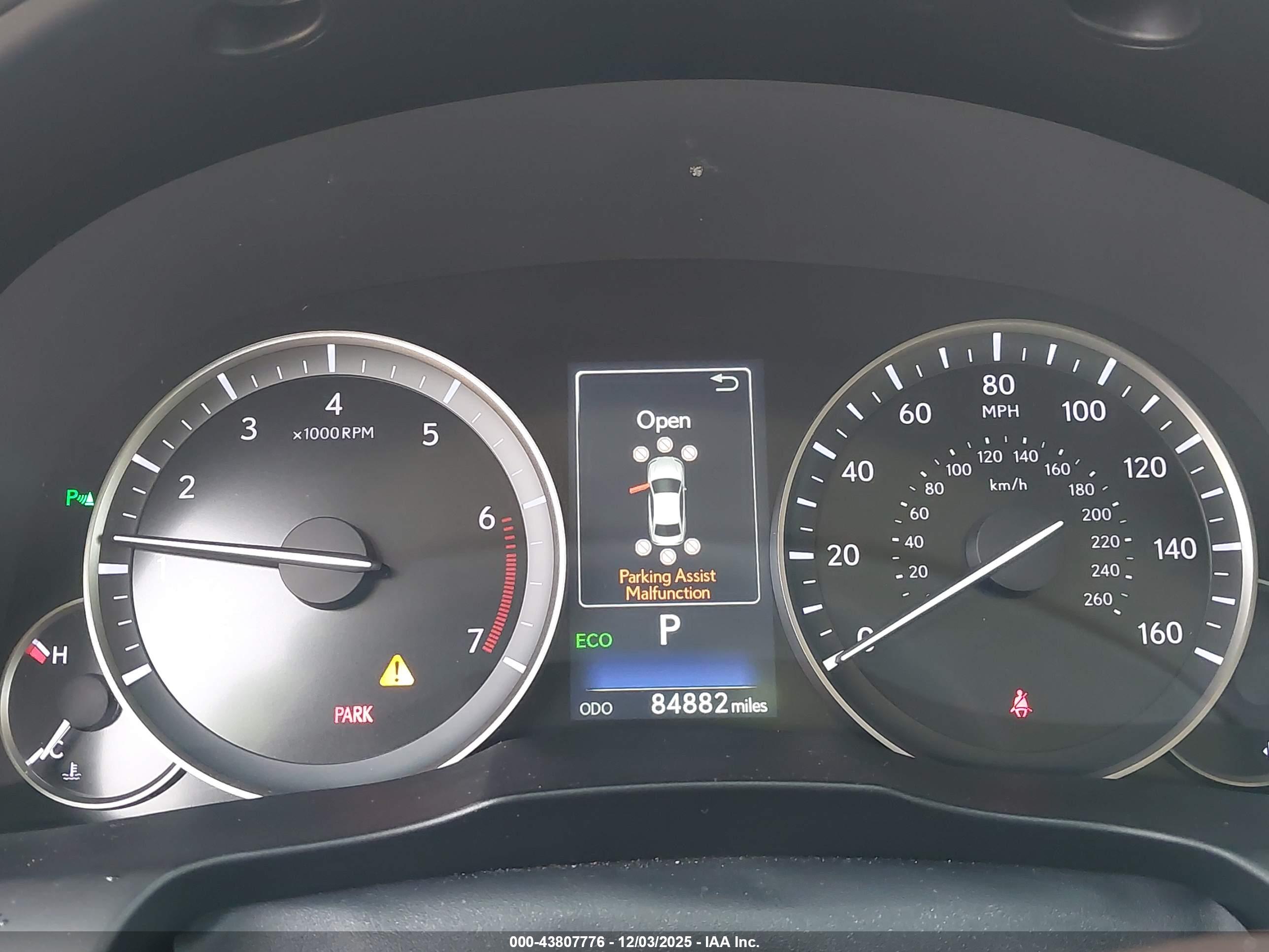 LEXUS ES image 7