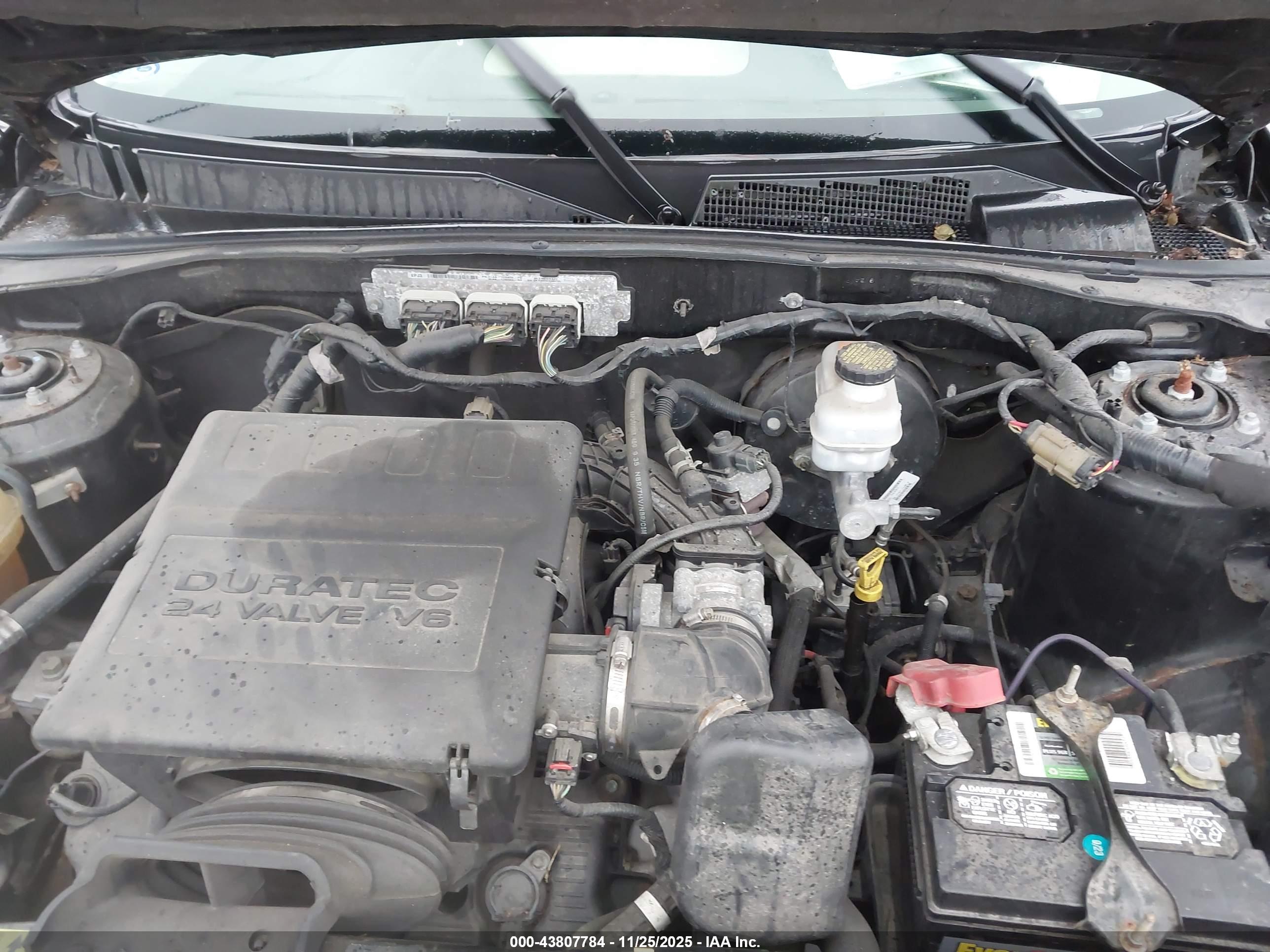 FORD ESCAPE image 10