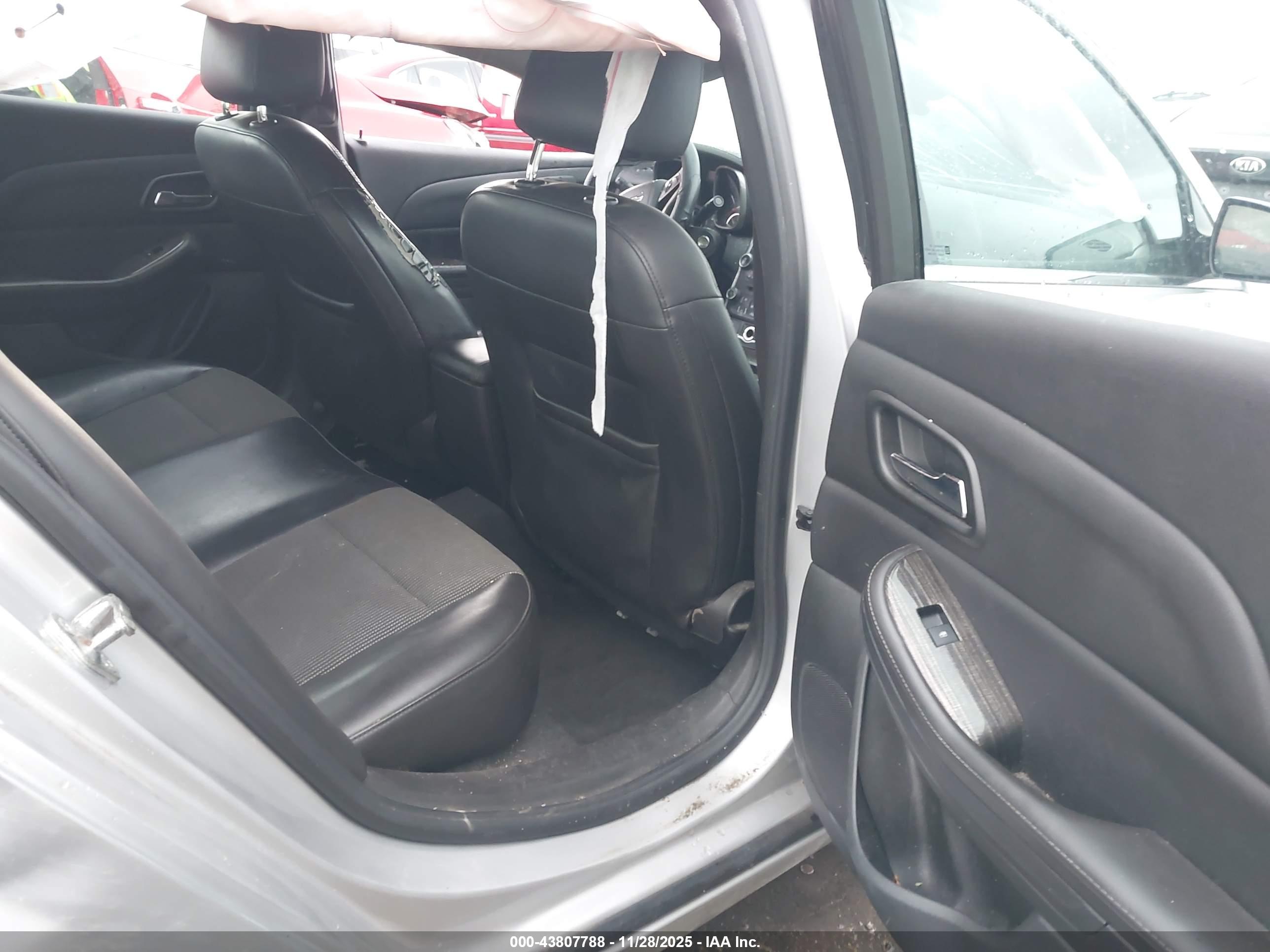 CHEVROLET MALIBU image 8