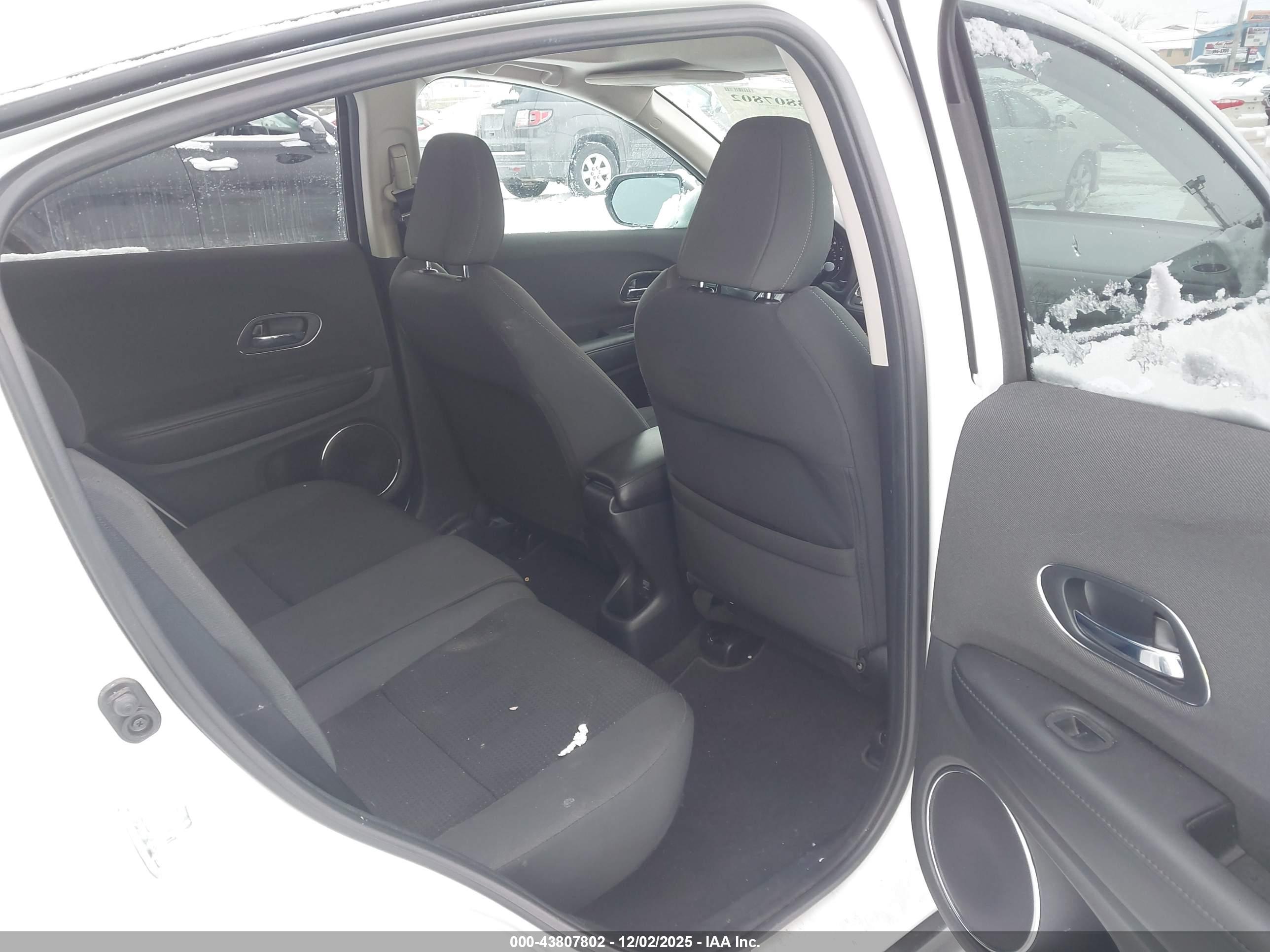 HONDA HR-V image 8
