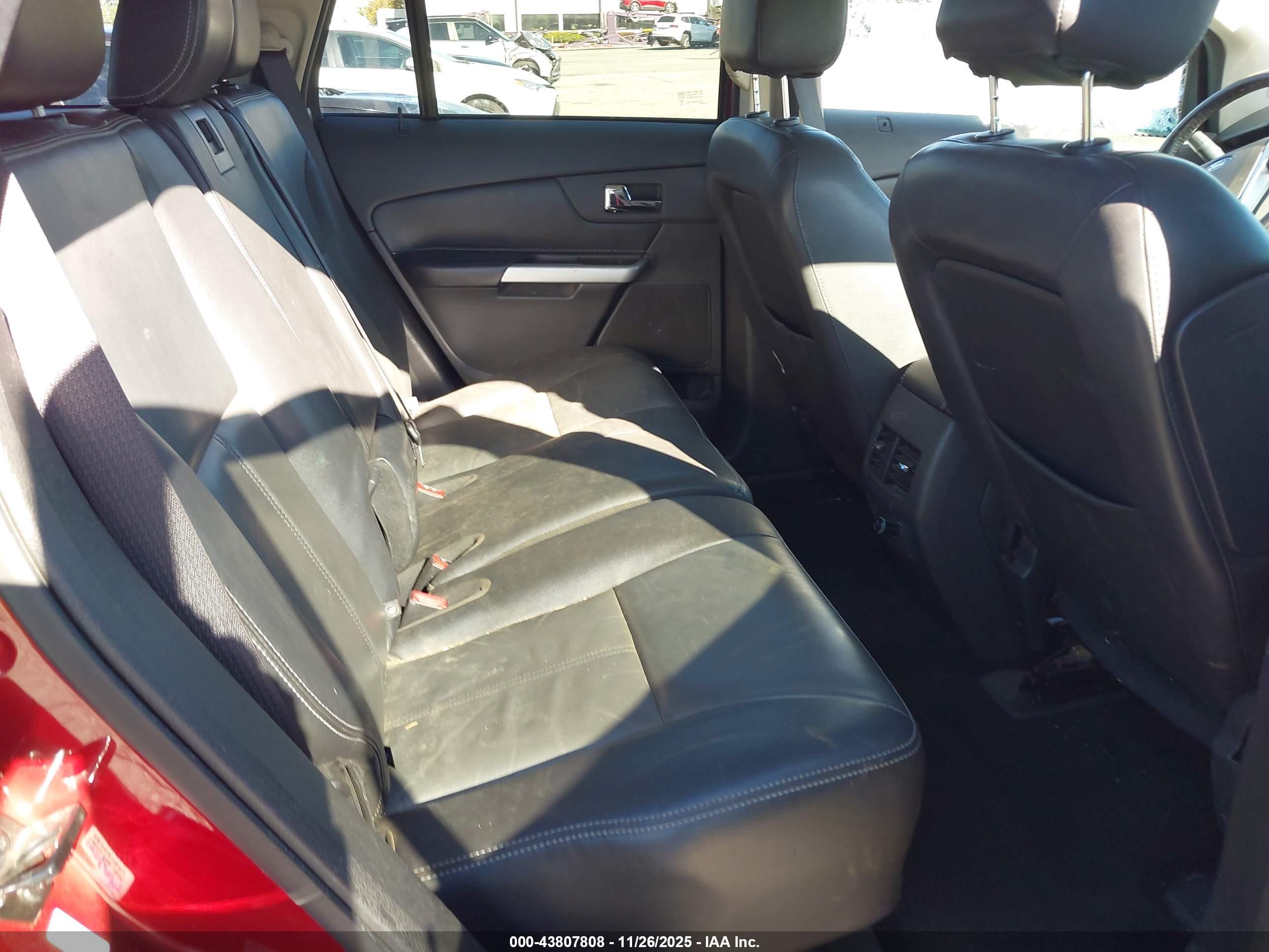 FORD EDGE image 8