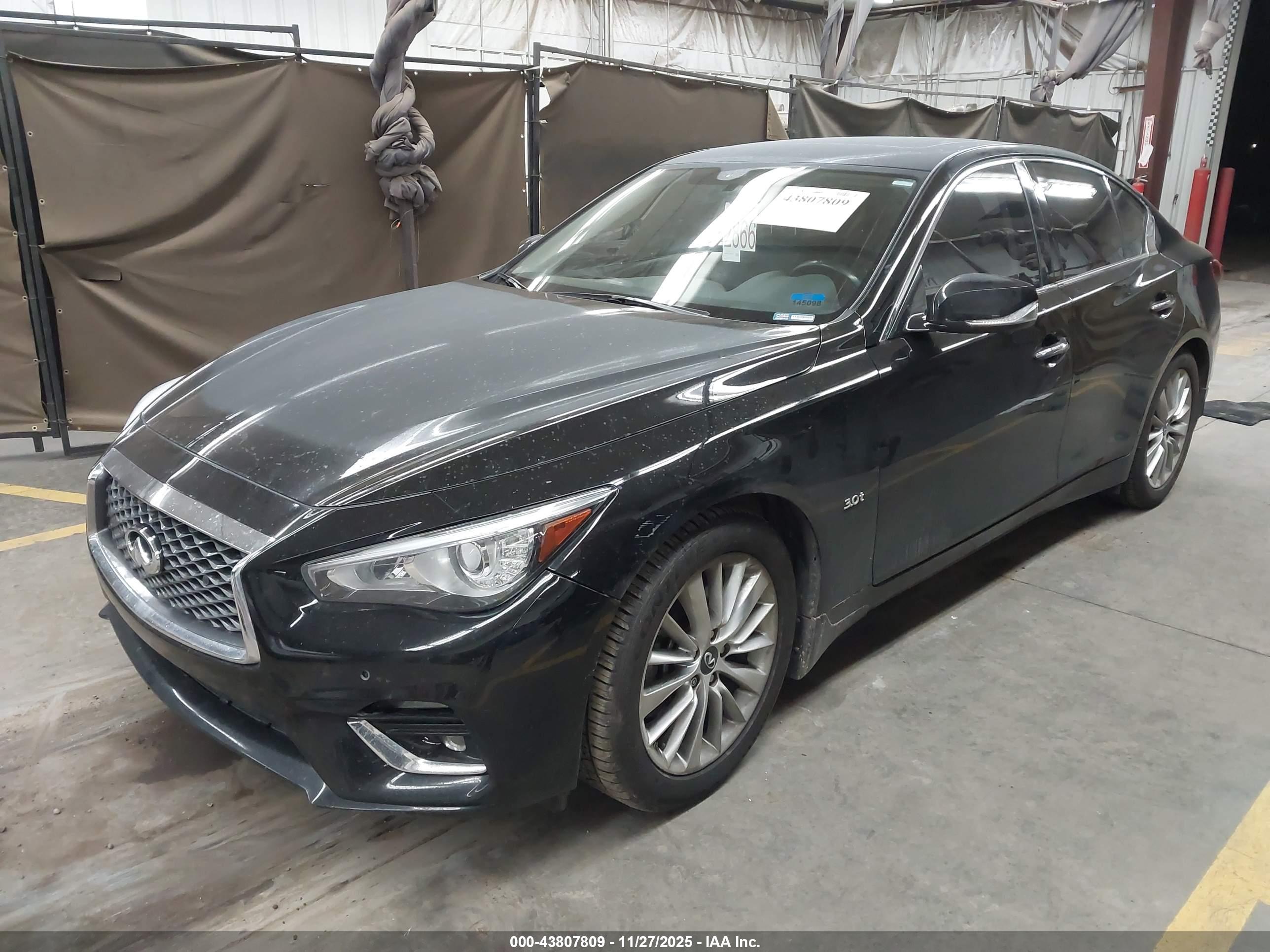 INFINITI Q50 image 2