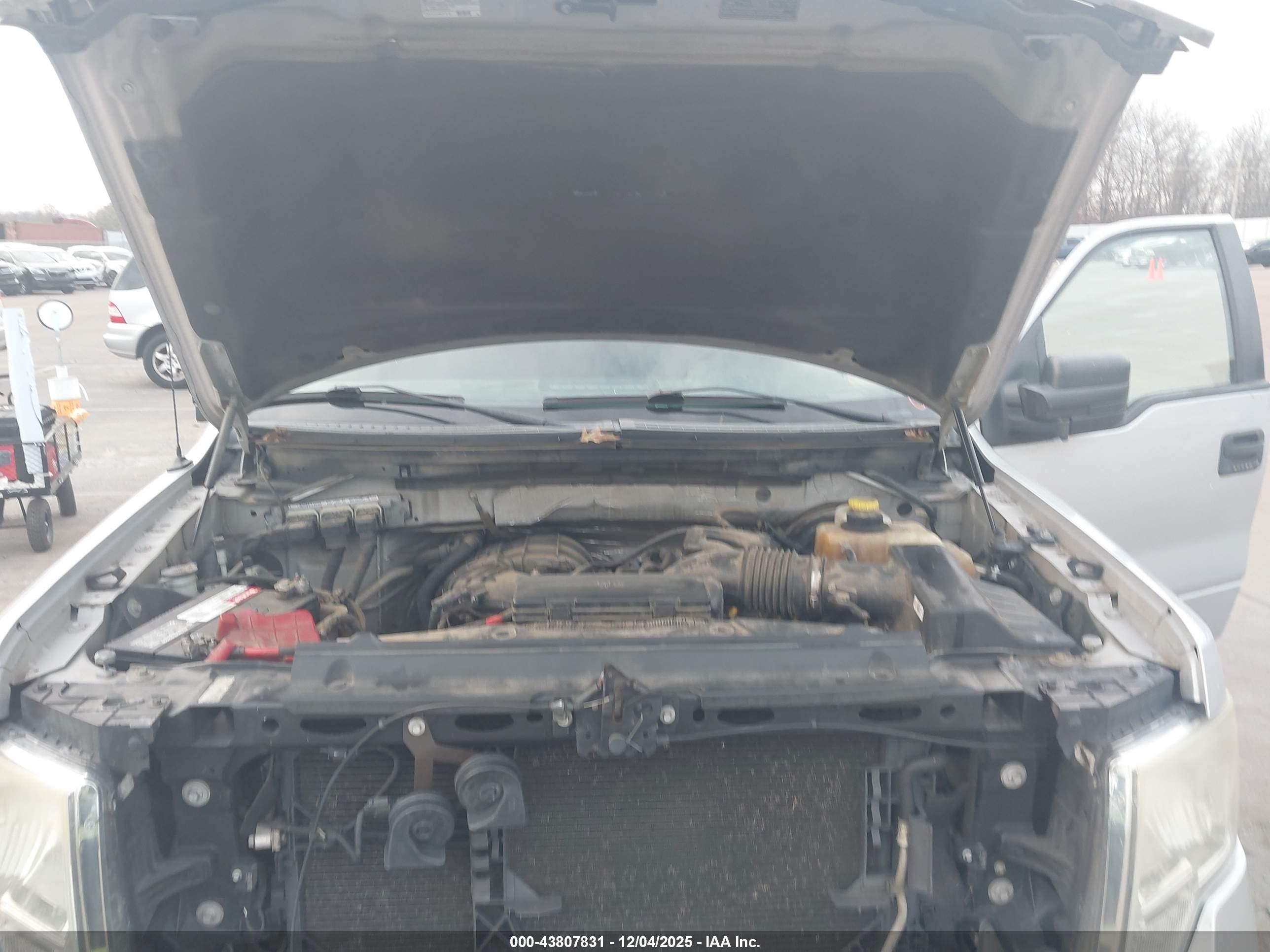 FORD F-150 image 10