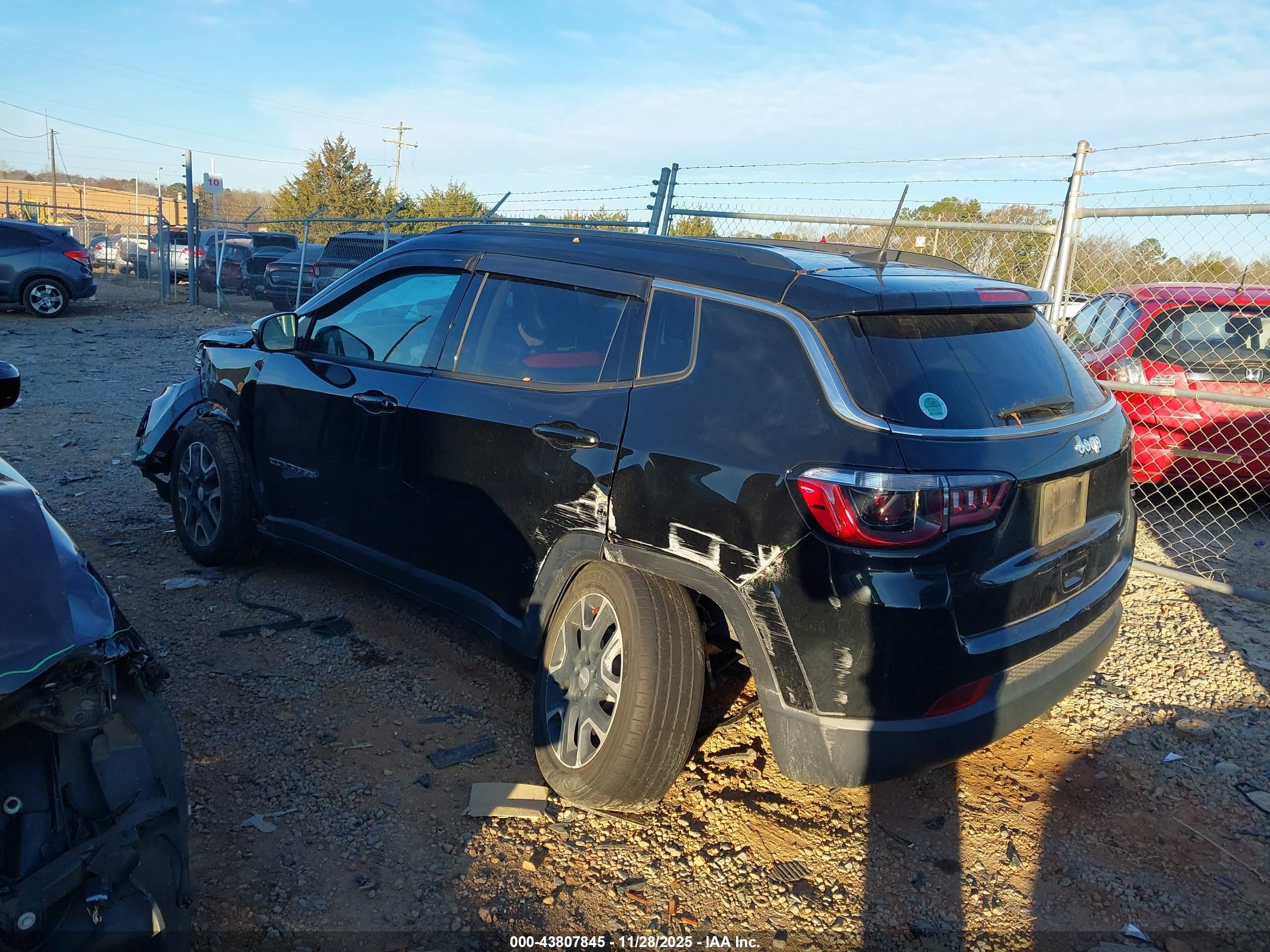JEEP COMPASS image 3