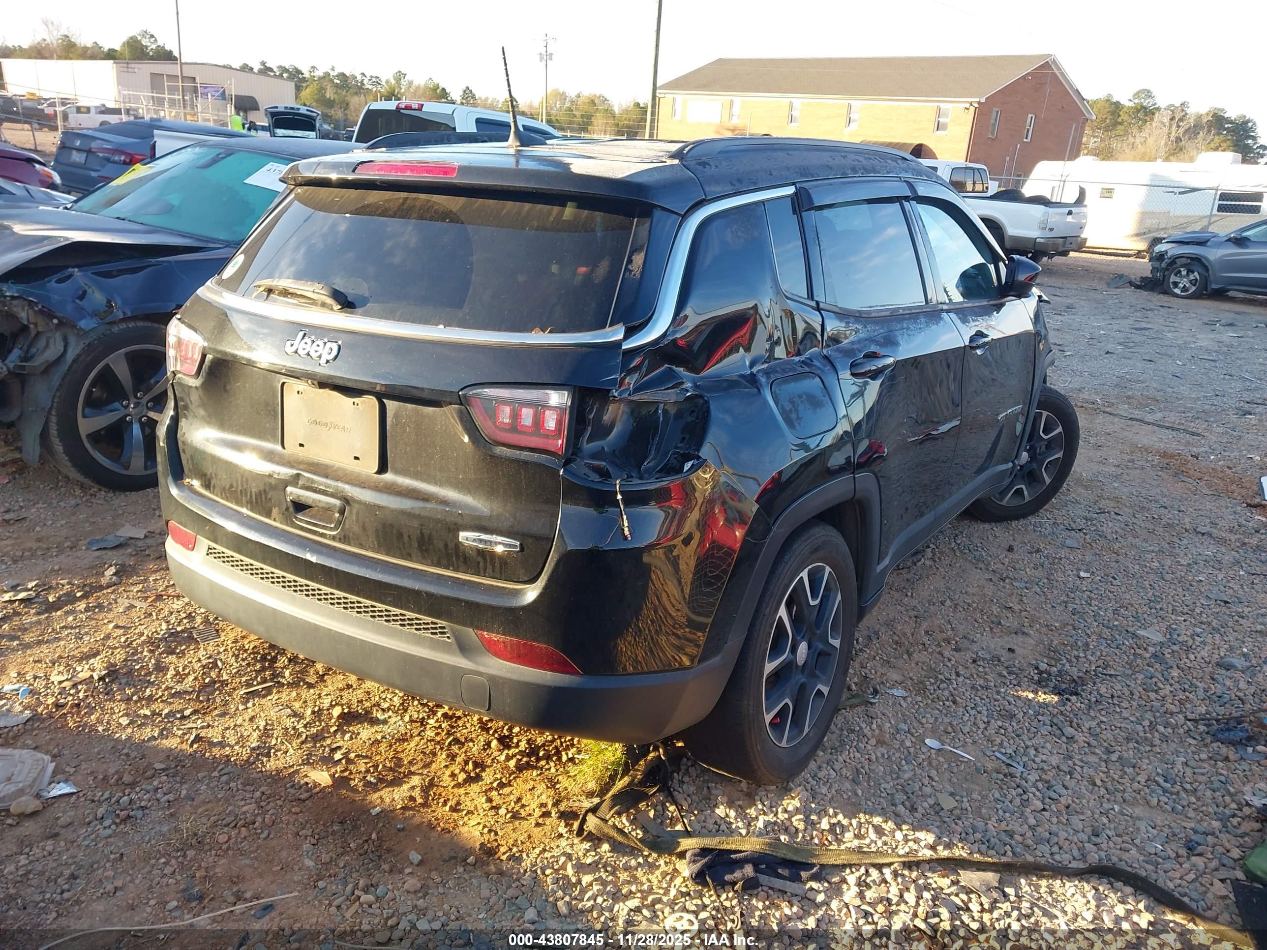 JEEP COMPASS image 4