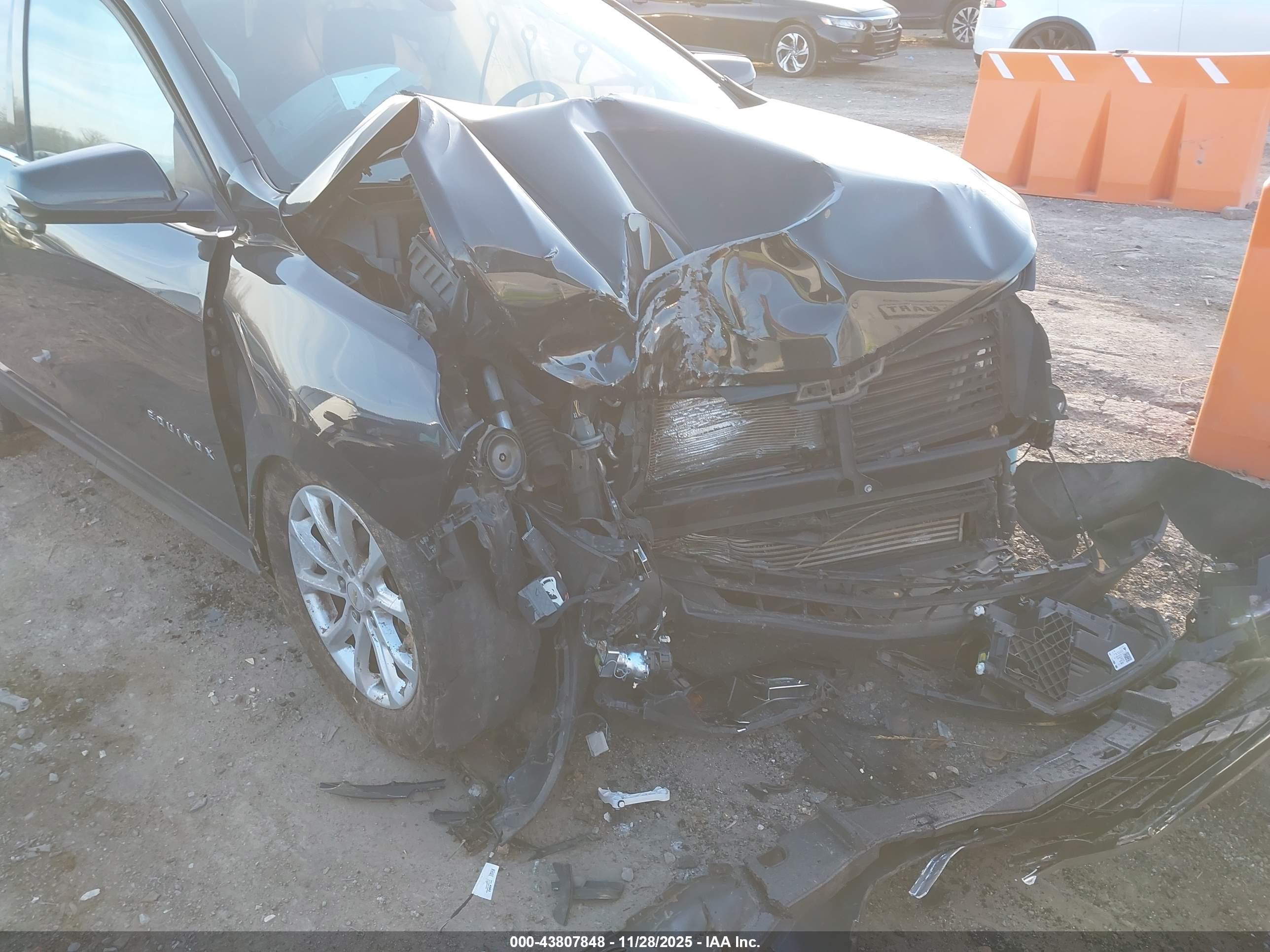 CHEVROLET EQUINOX image 6