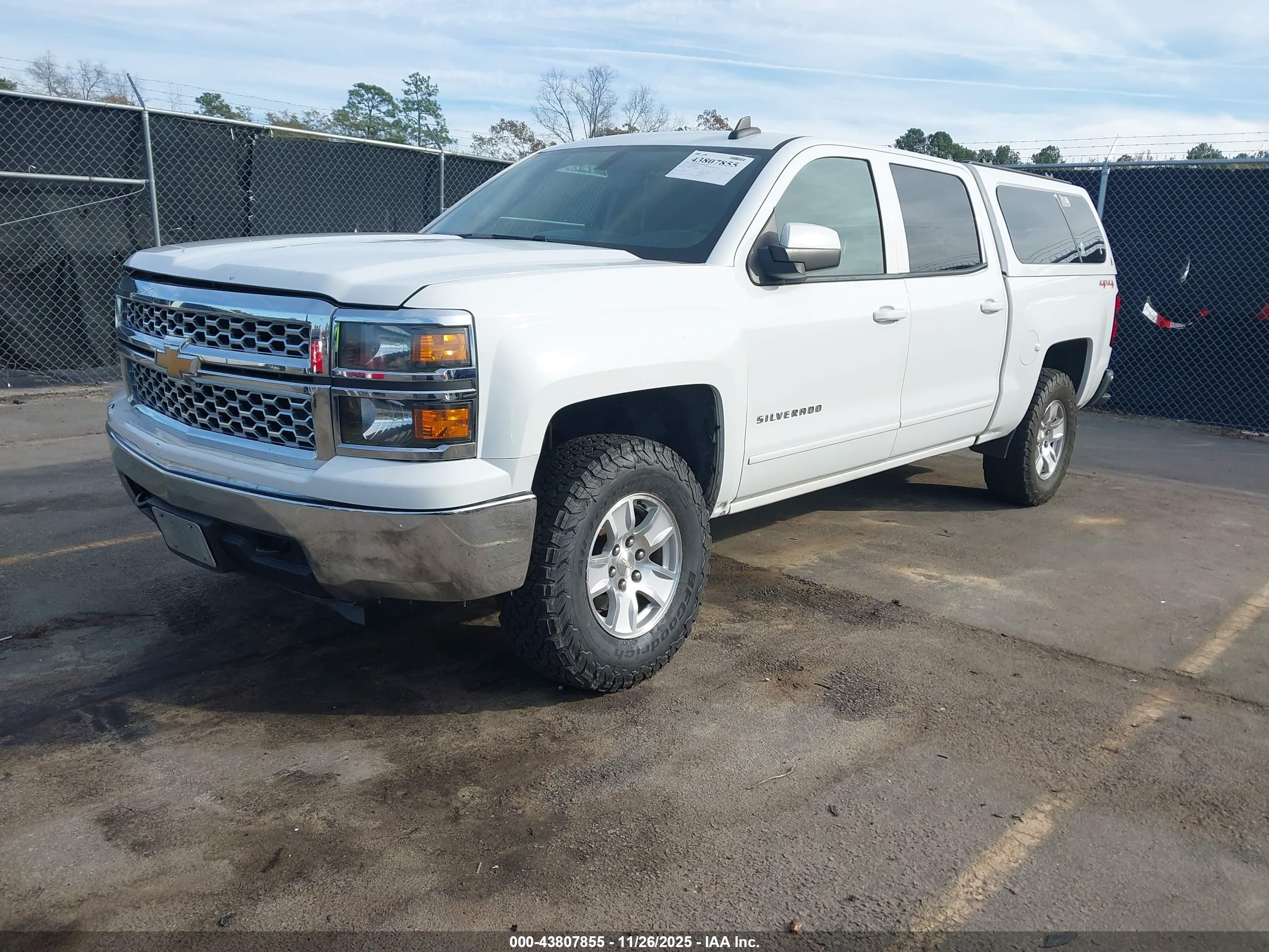 CHEVROLET SILVERADO image 2