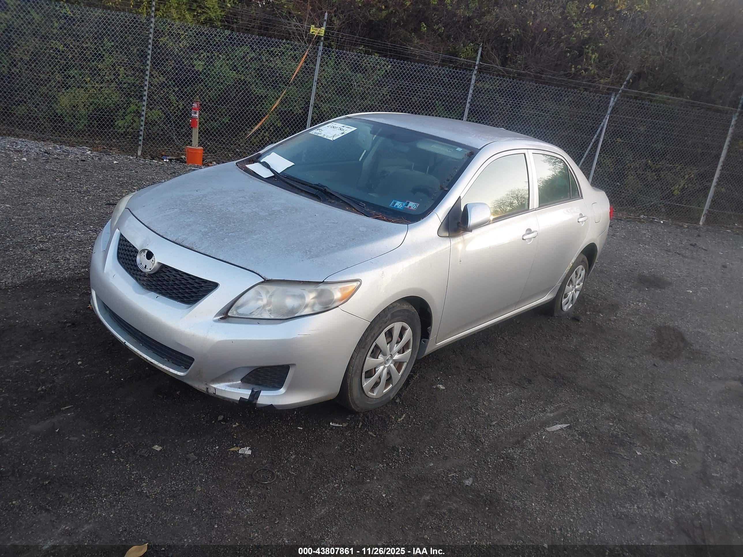 TOYOTA COROLLA image 2