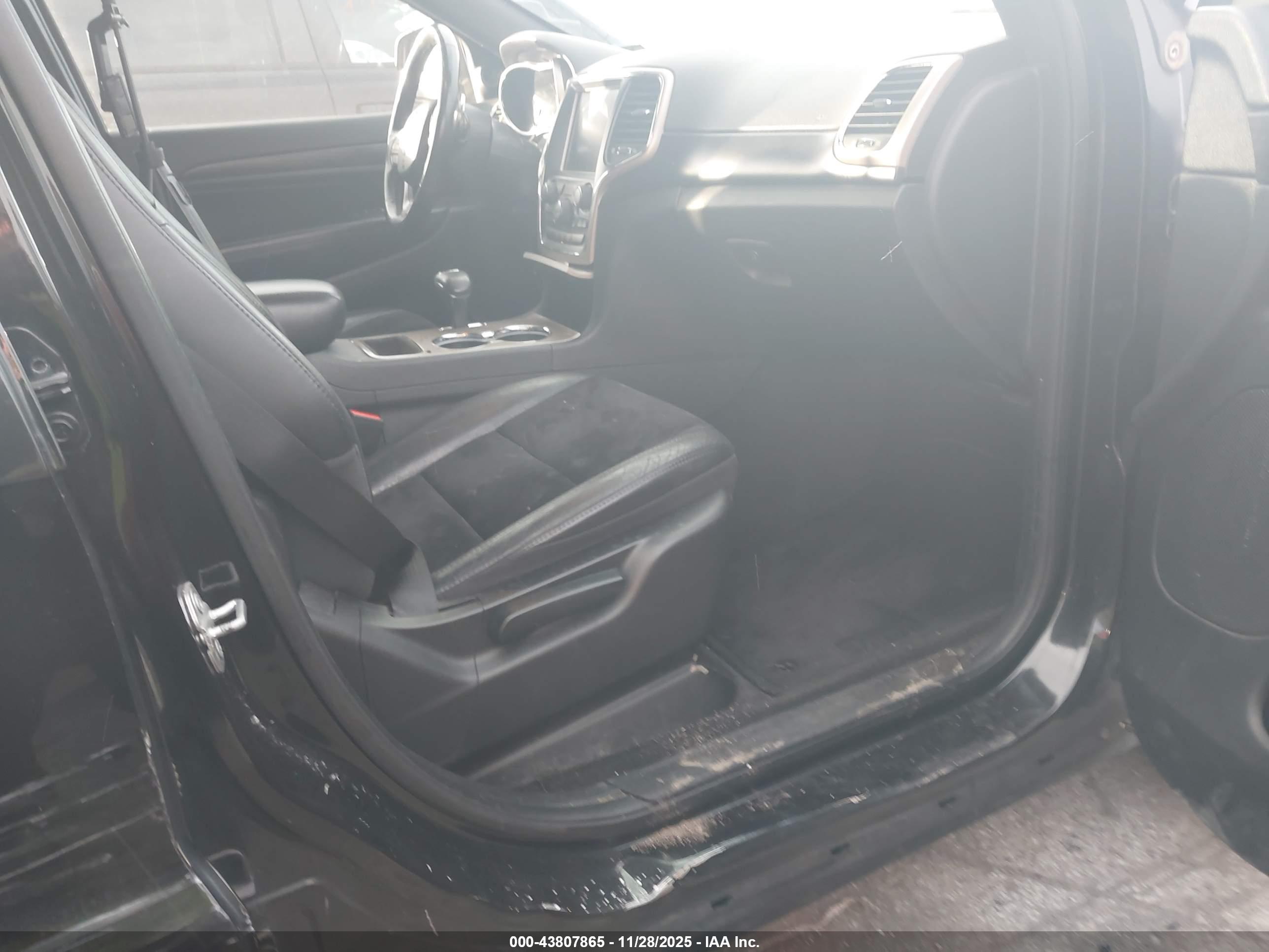 JEEP GRAND image 5