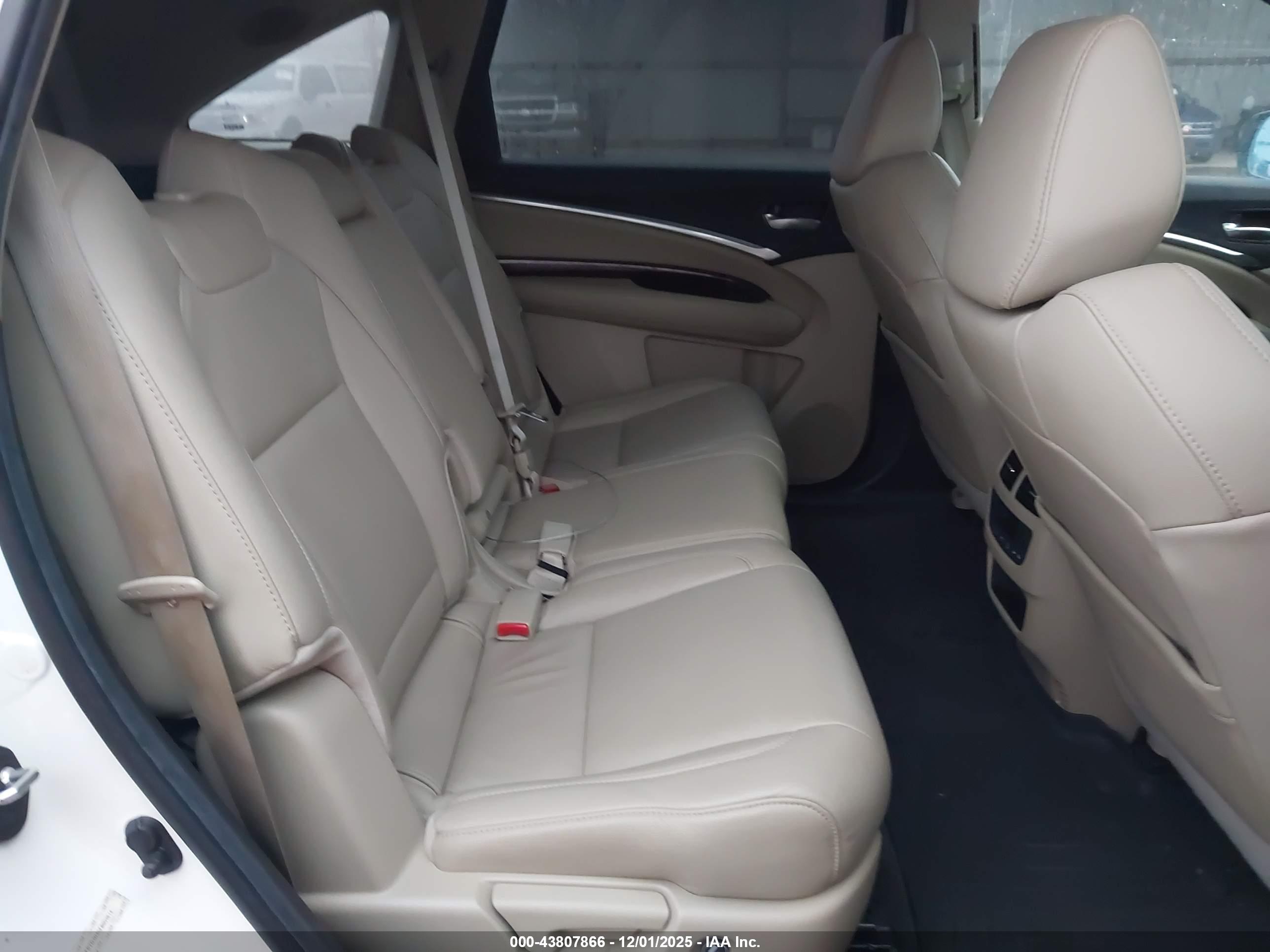 ACURA MDX image 8