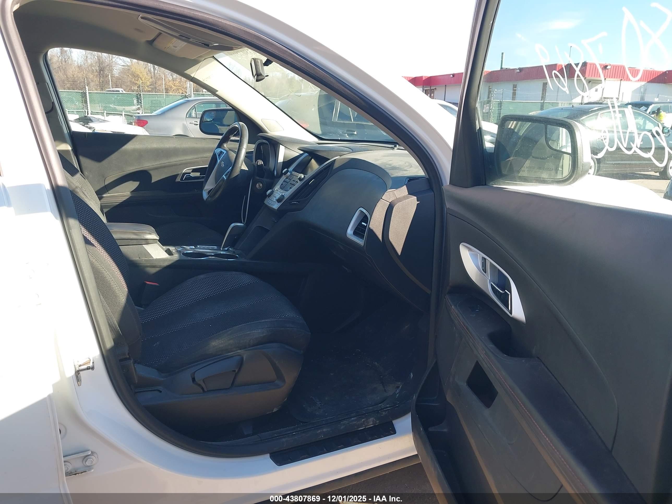 CHEVROLET EQUINOX image 5