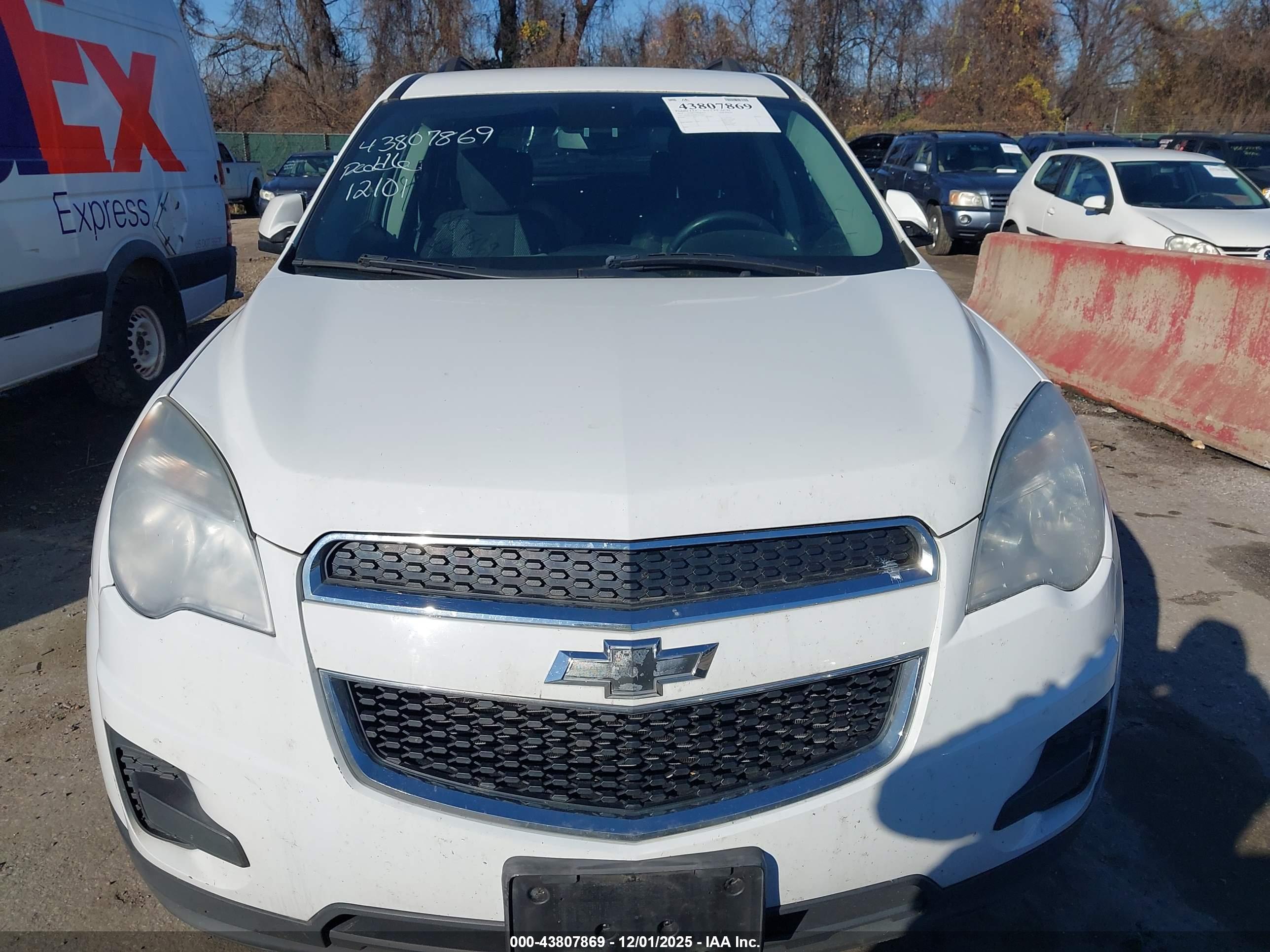CHEVROLET EQUINOX image 6