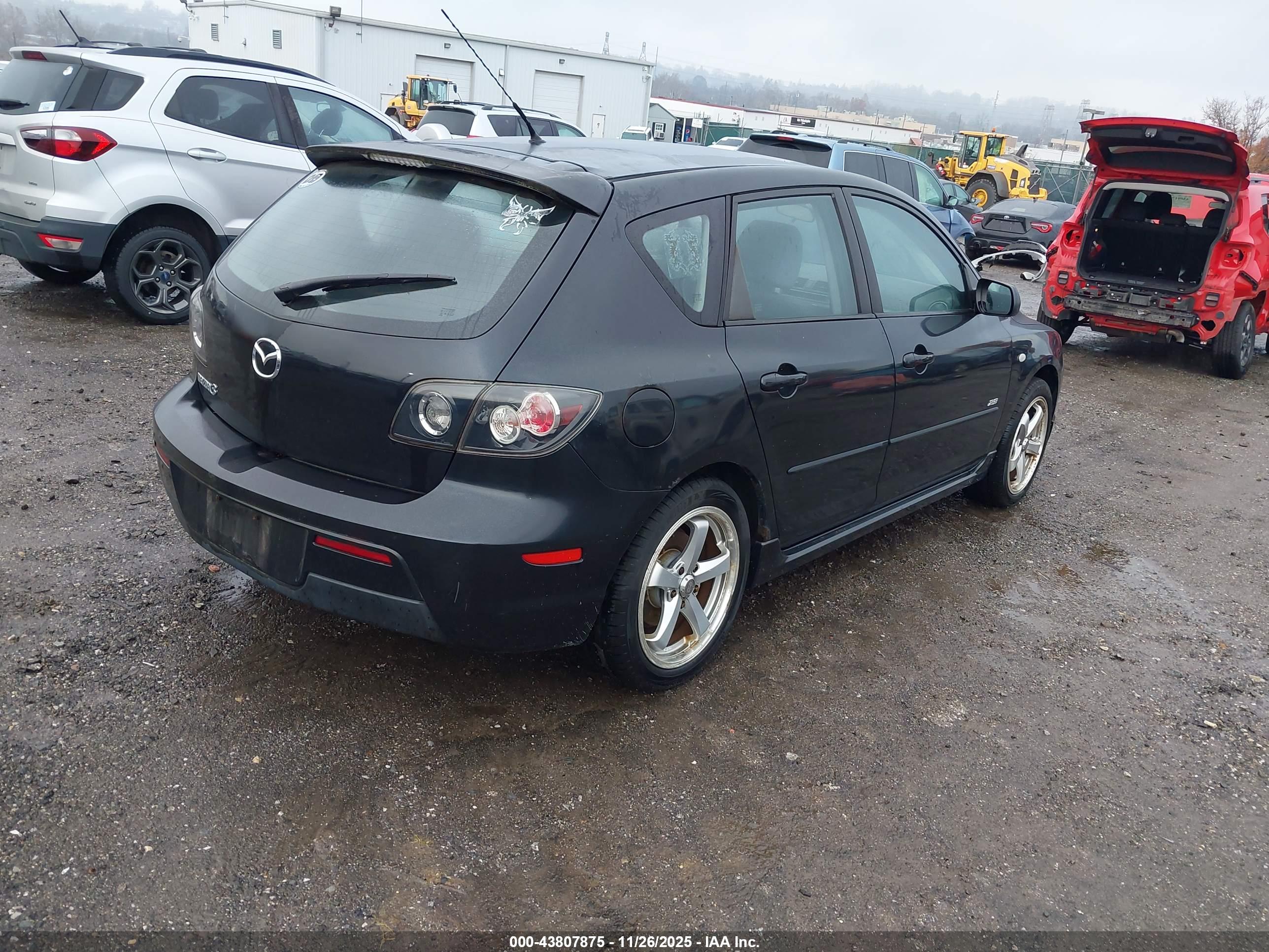 MAZDA MAZDA3 image 4