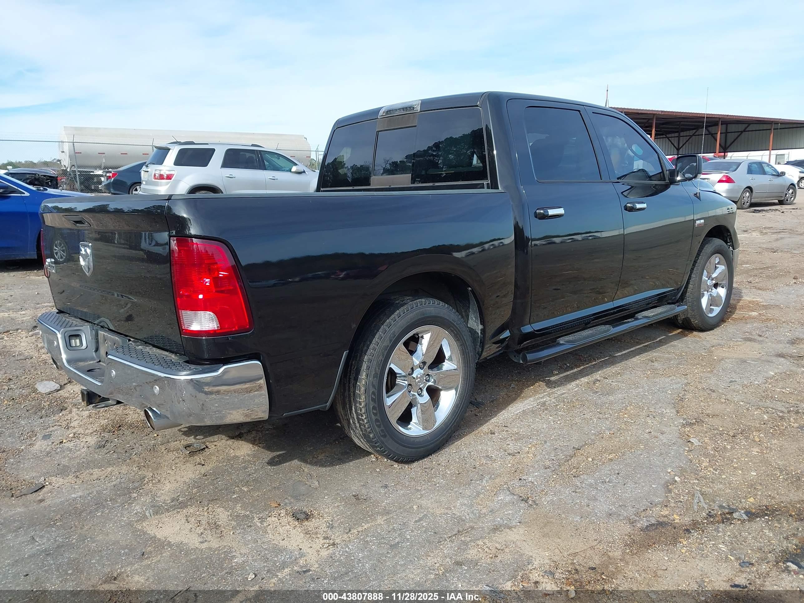 RAM 1500 image 4