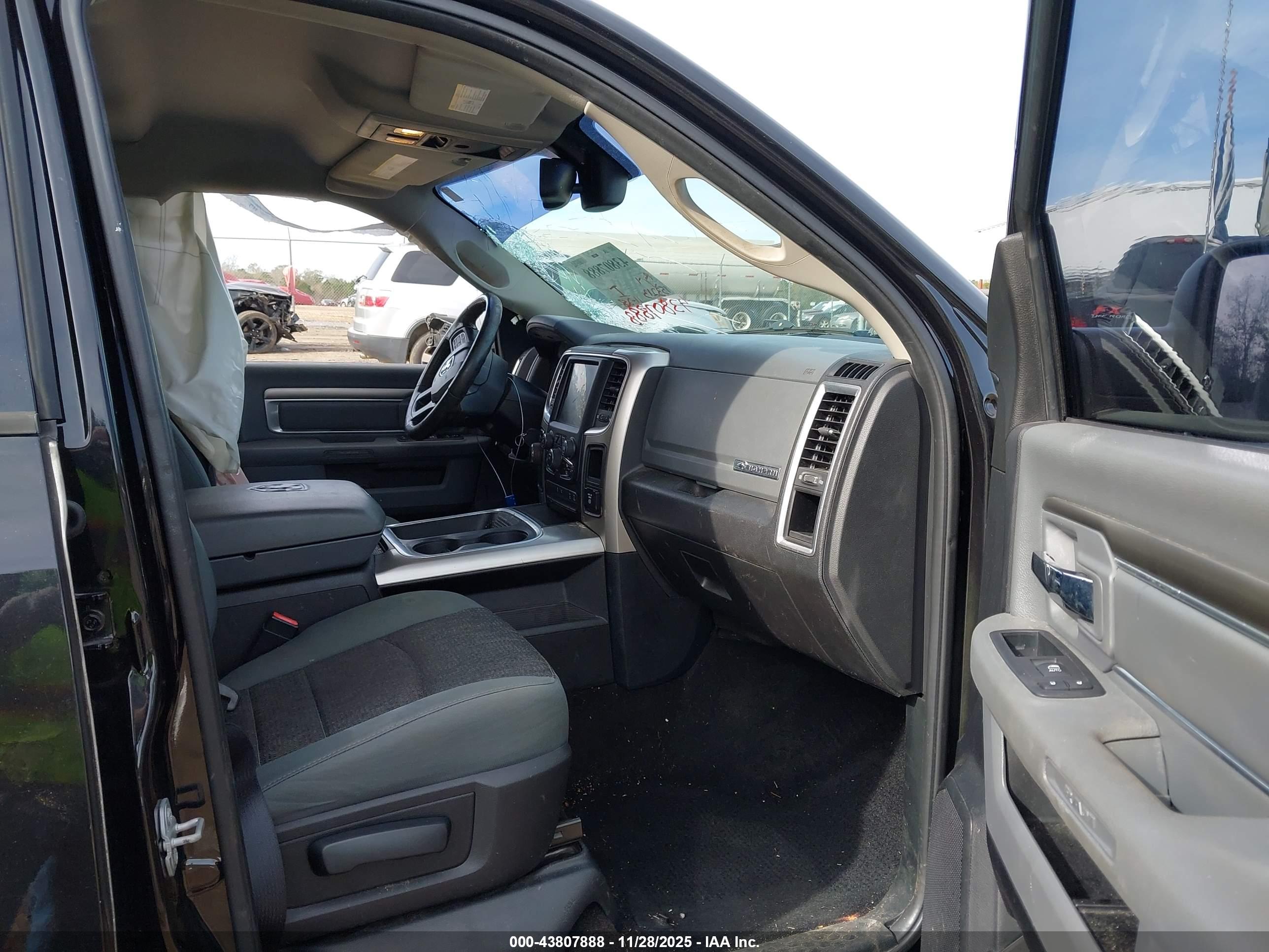 RAM 1500 image 5