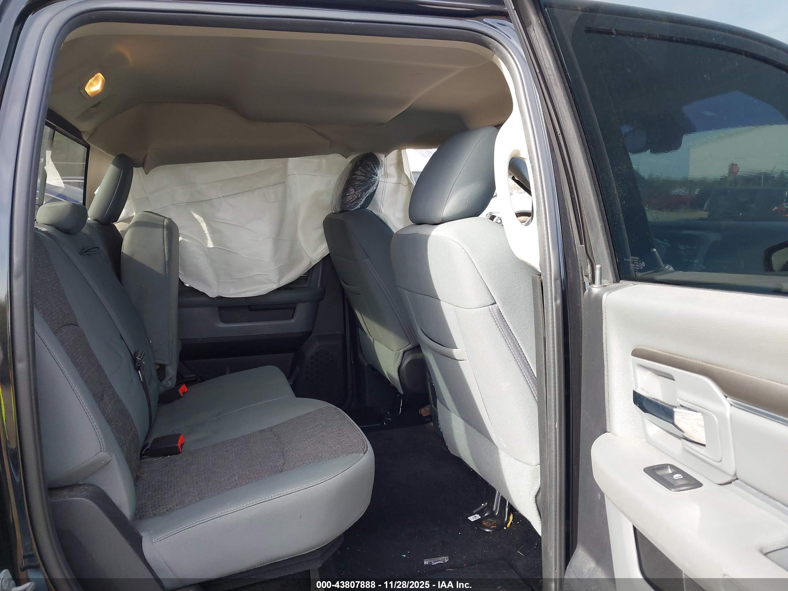 RAM 1500 image 8