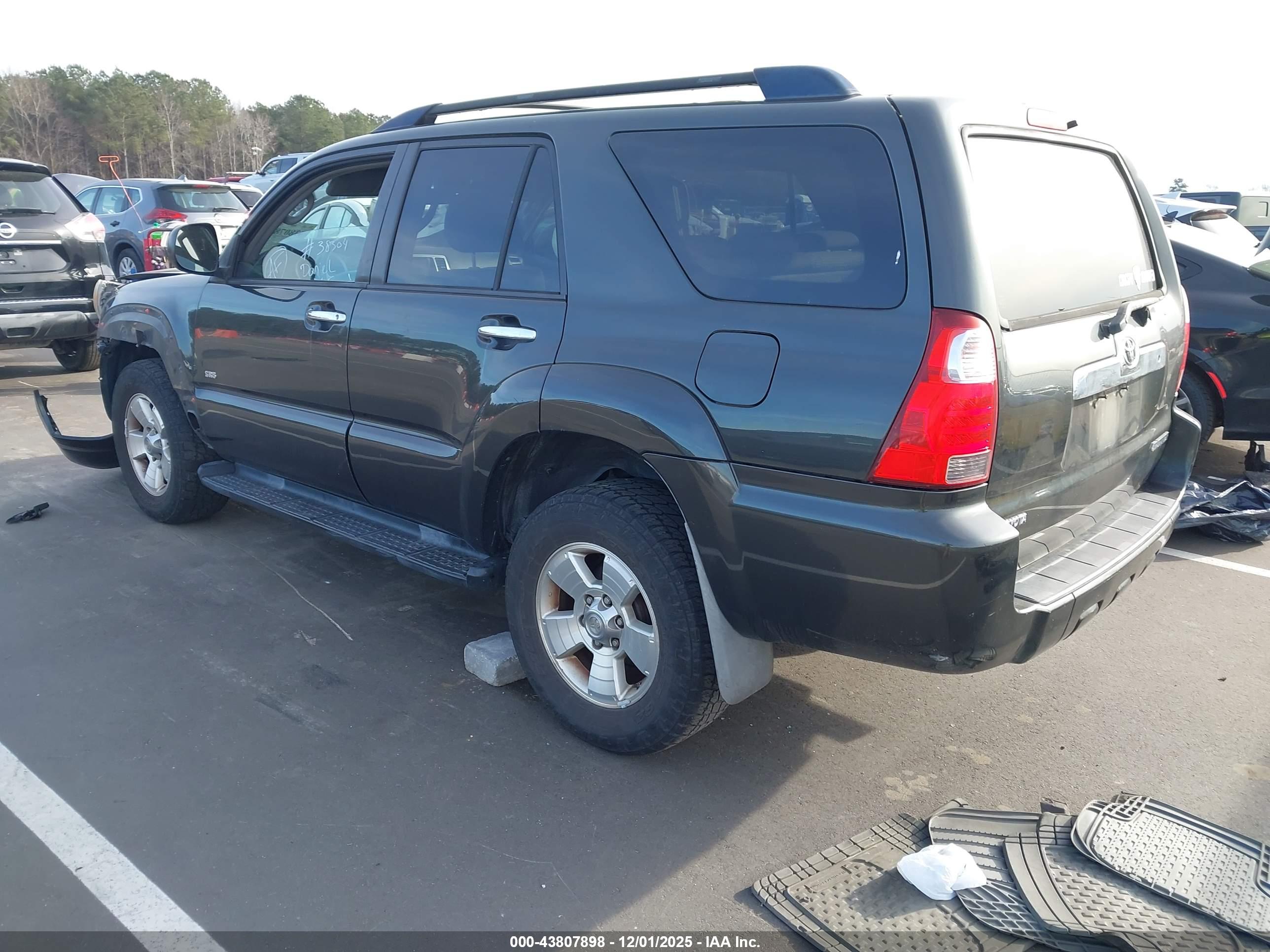 TOYOTA 4RUNNER image 3