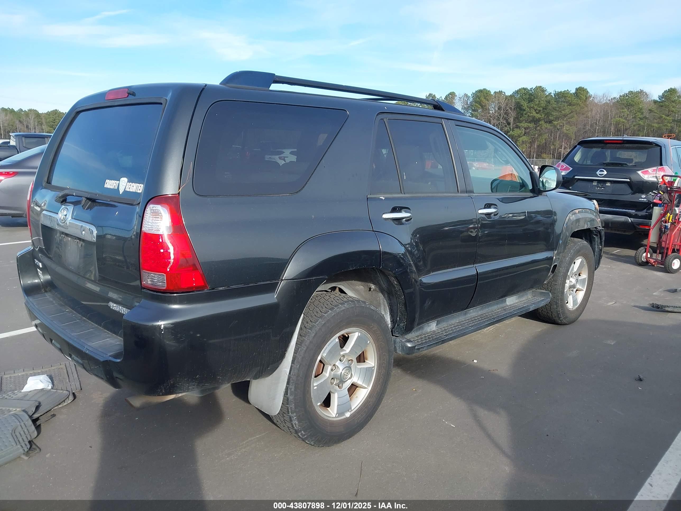 TOYOTA 4RUNNER image 4