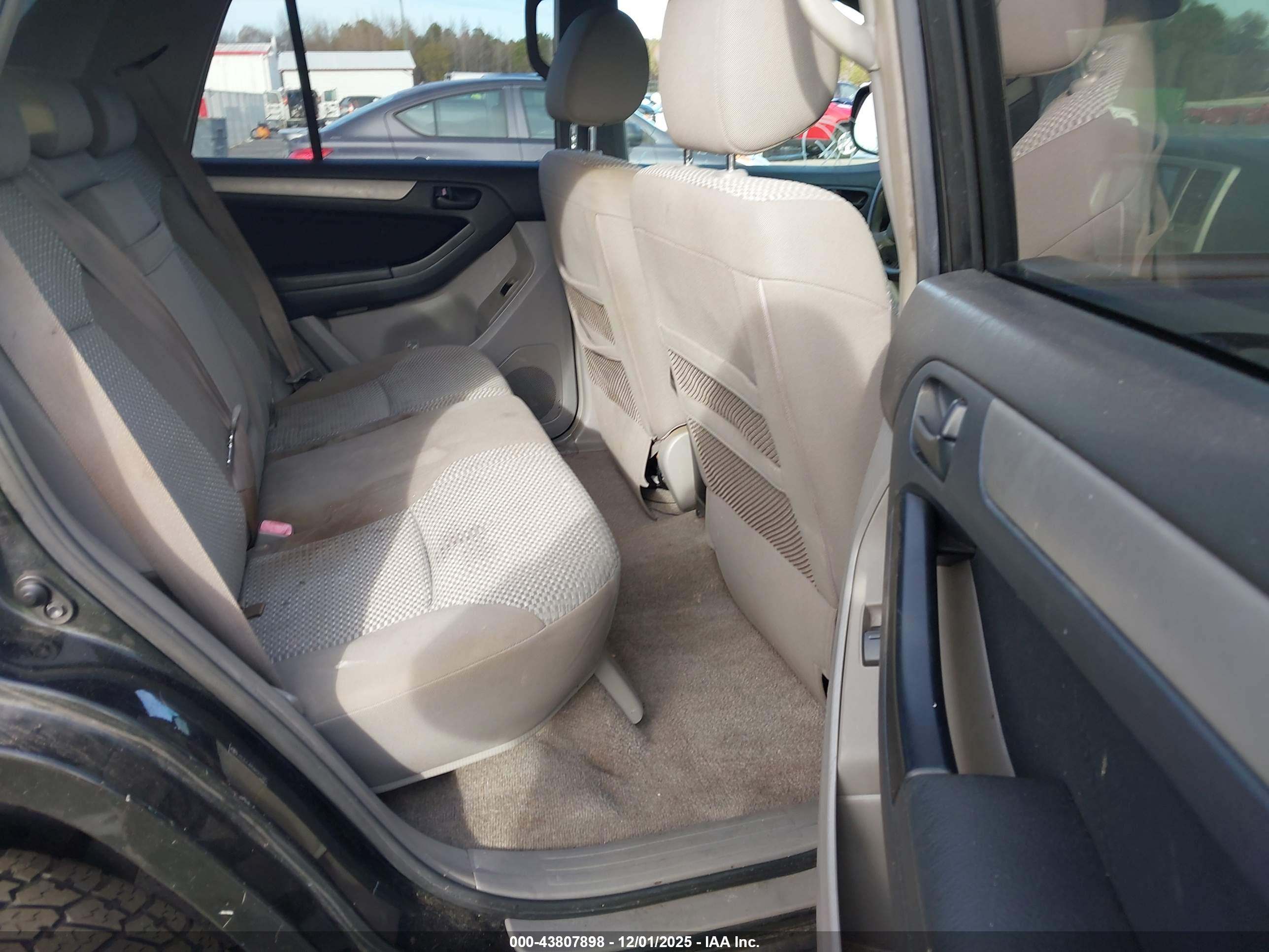 TOYOTA 4RUNNER image 8