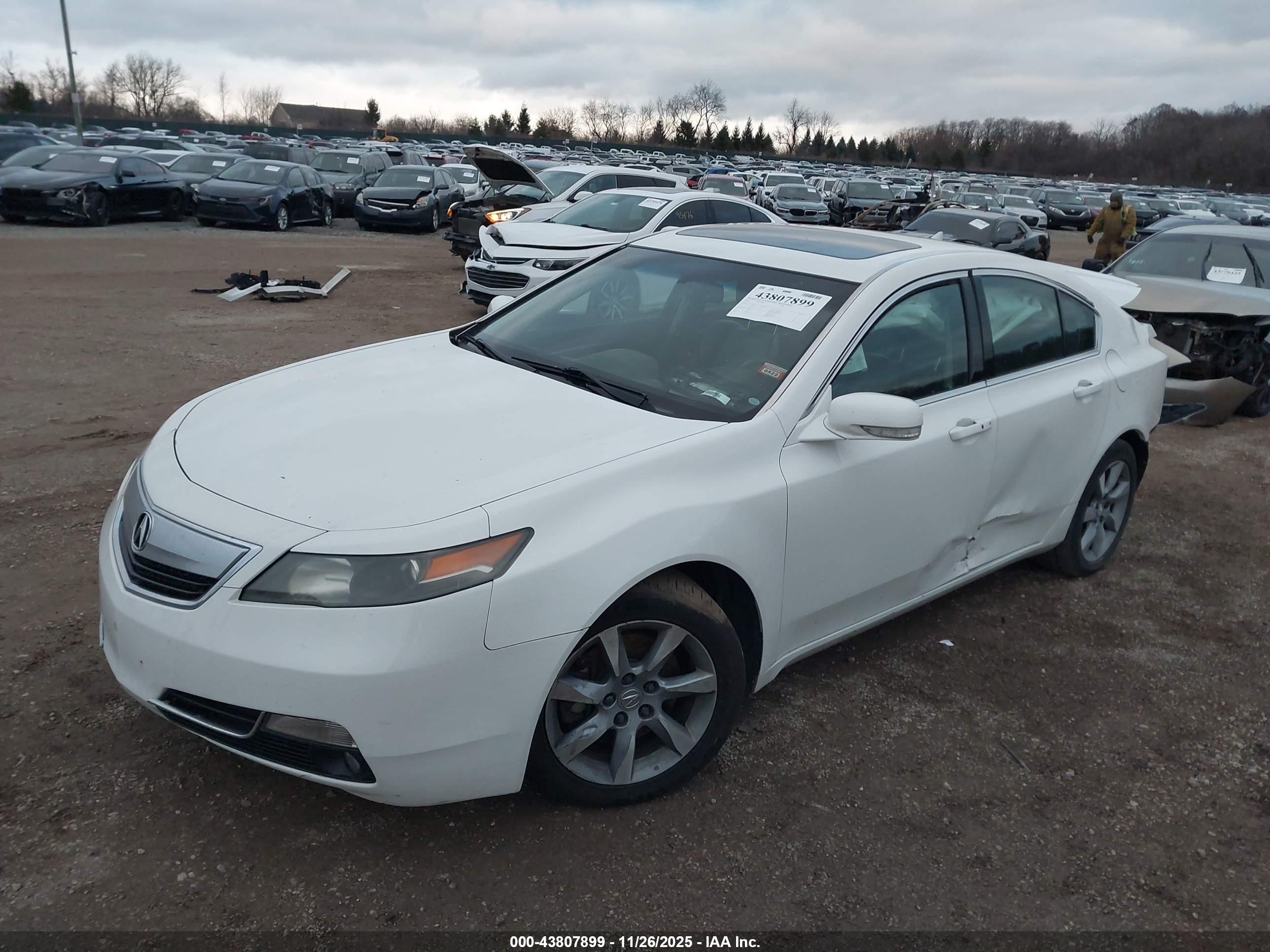 ACURA TL image 2