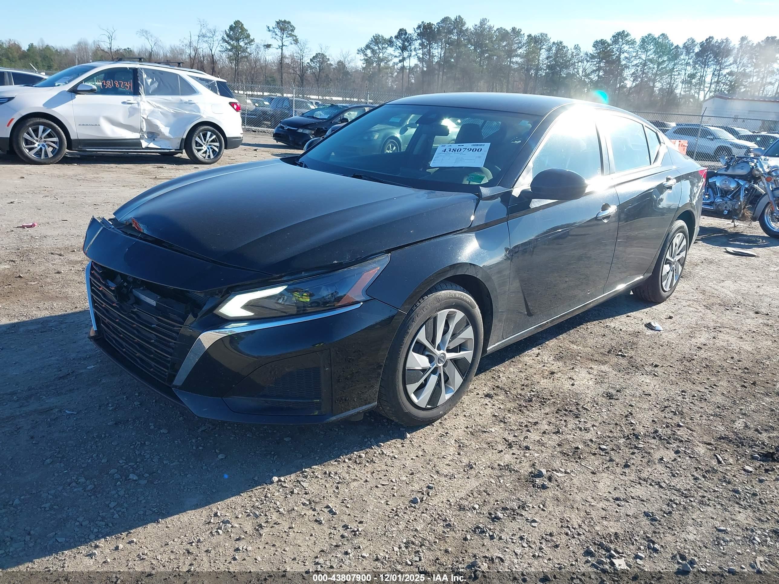 NISSAN ALTIMA image 2