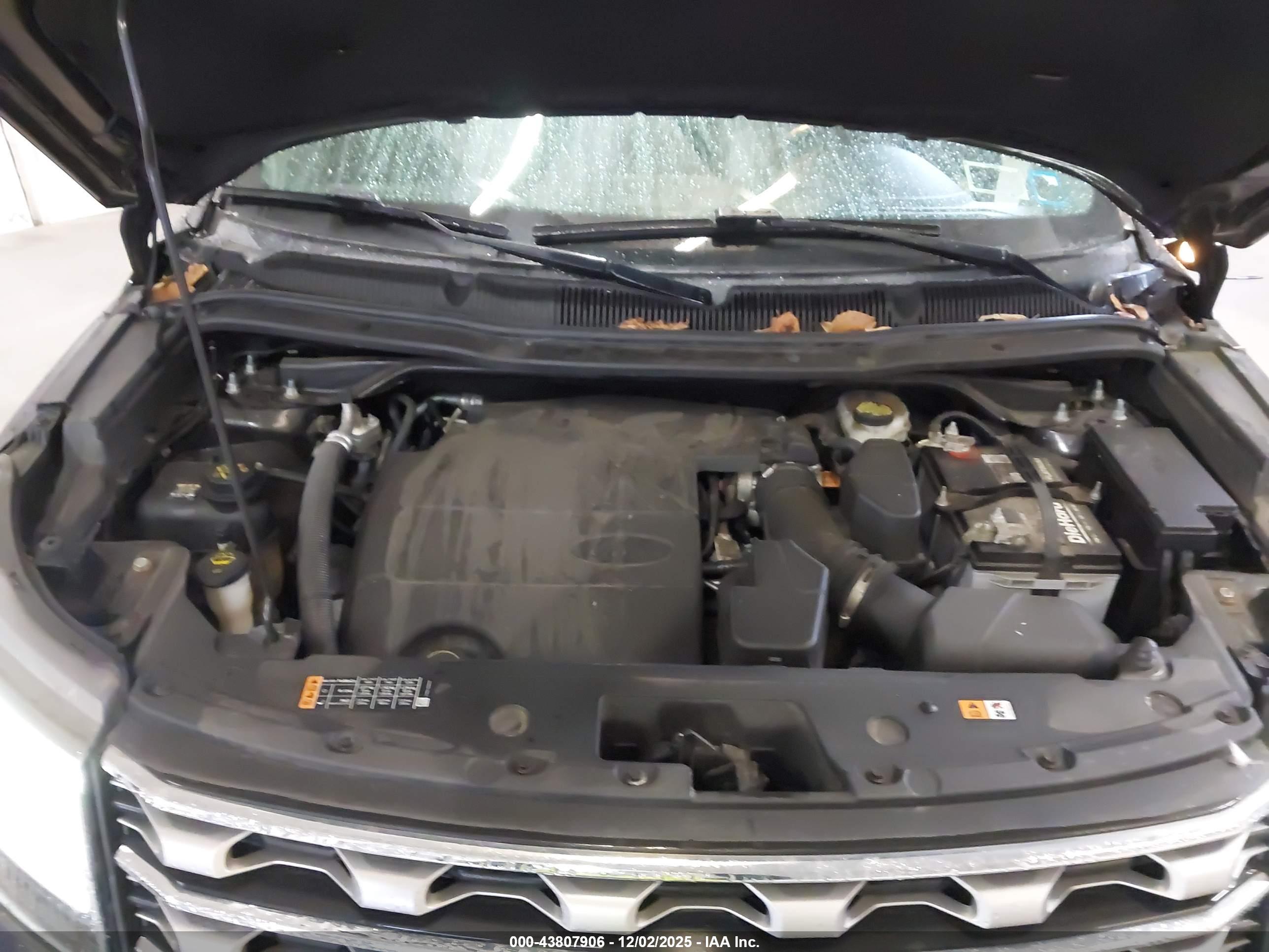 FORD EXPLORER image 10