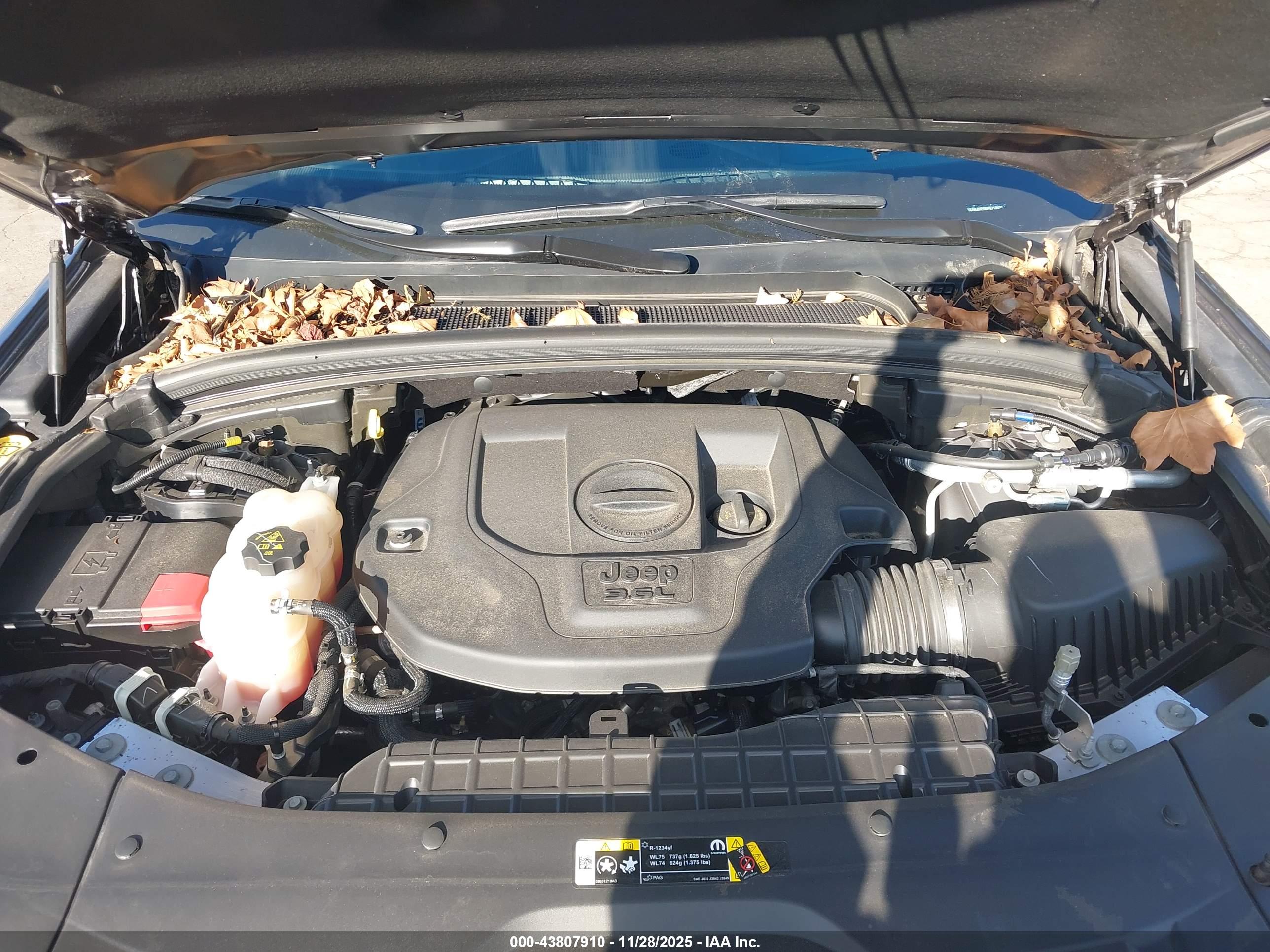 JEEP GRAND image 10