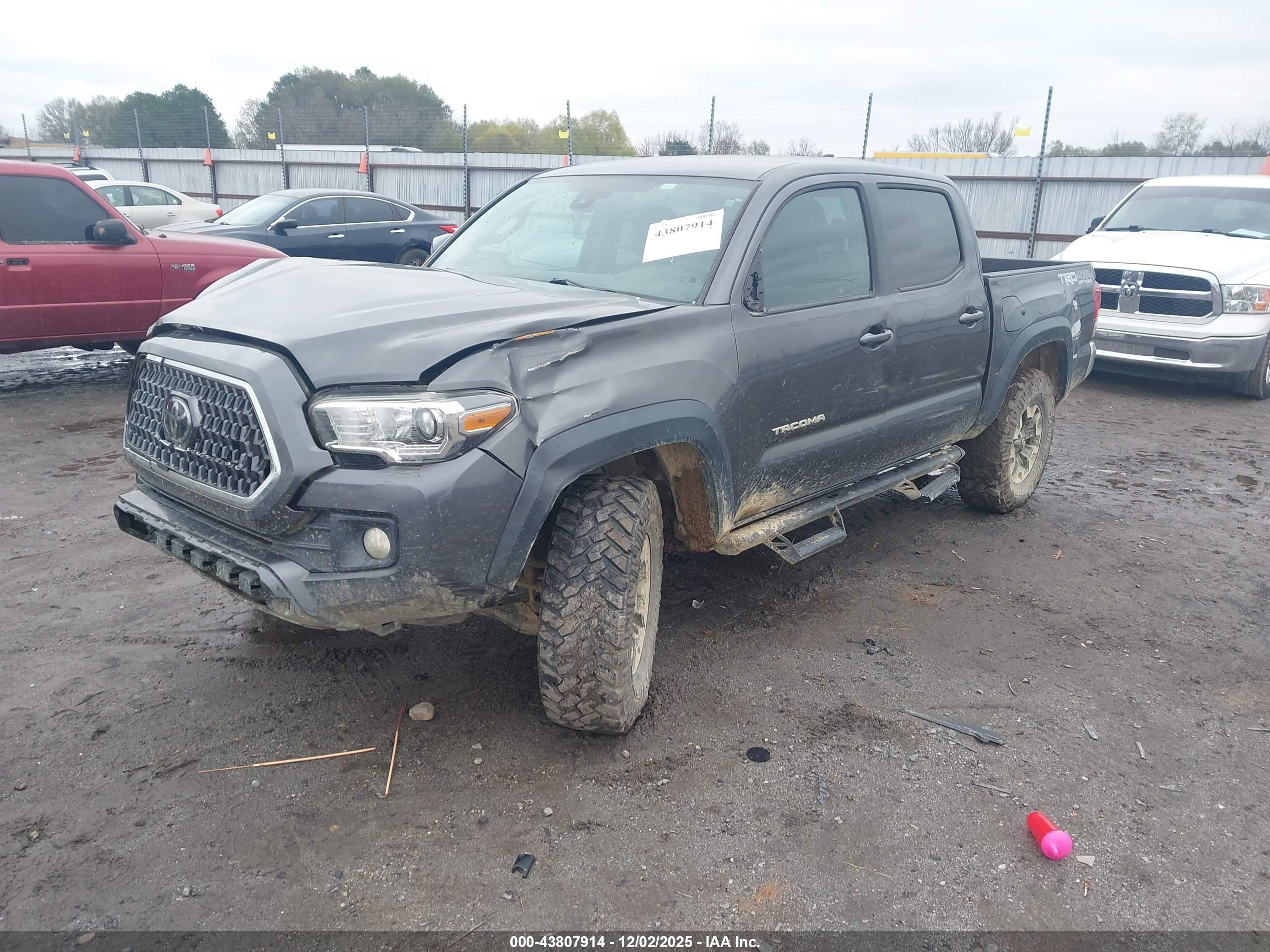 TOYOTA TACOMA image 2