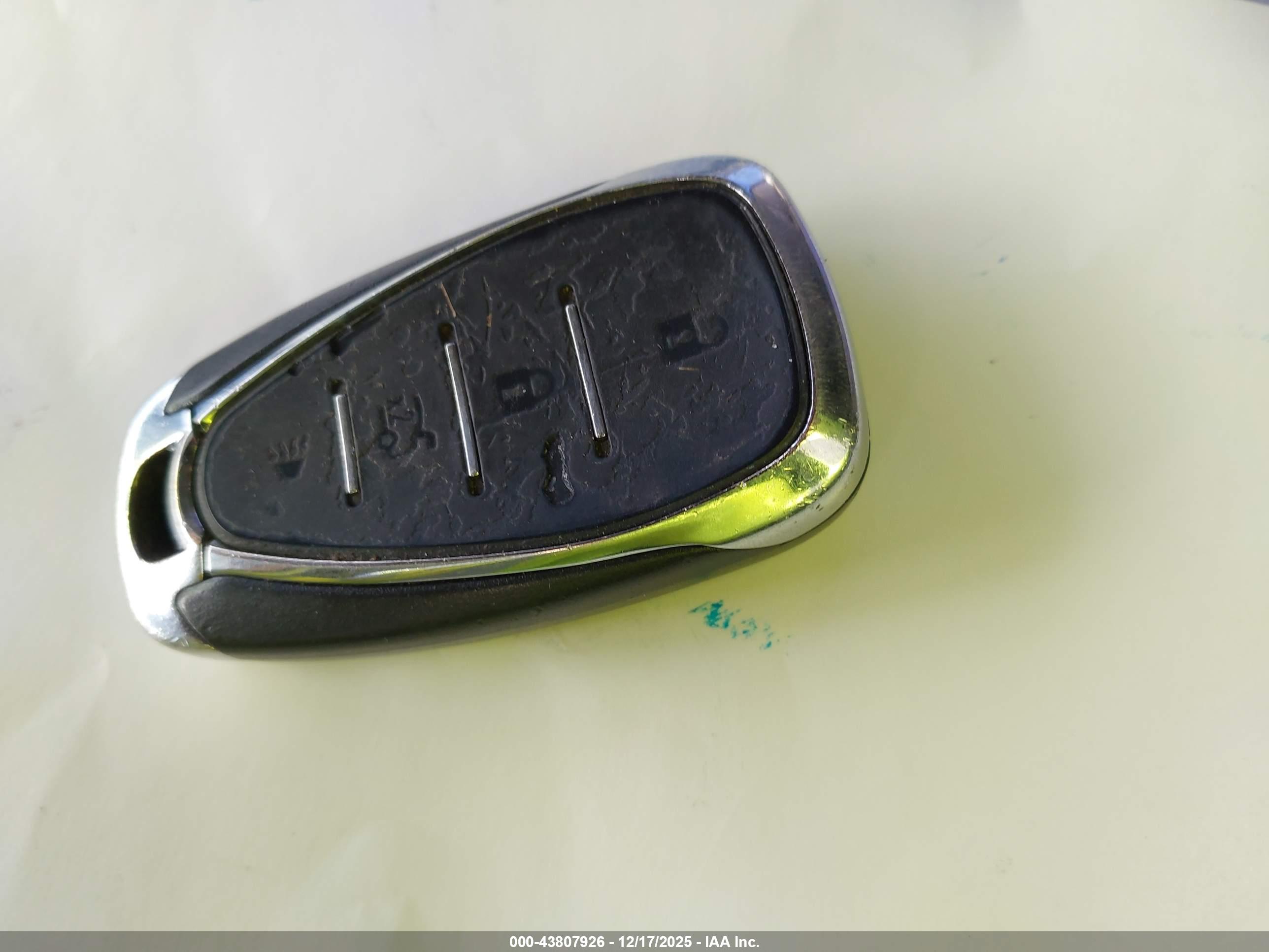 CHEVROLET CAMARO image 11