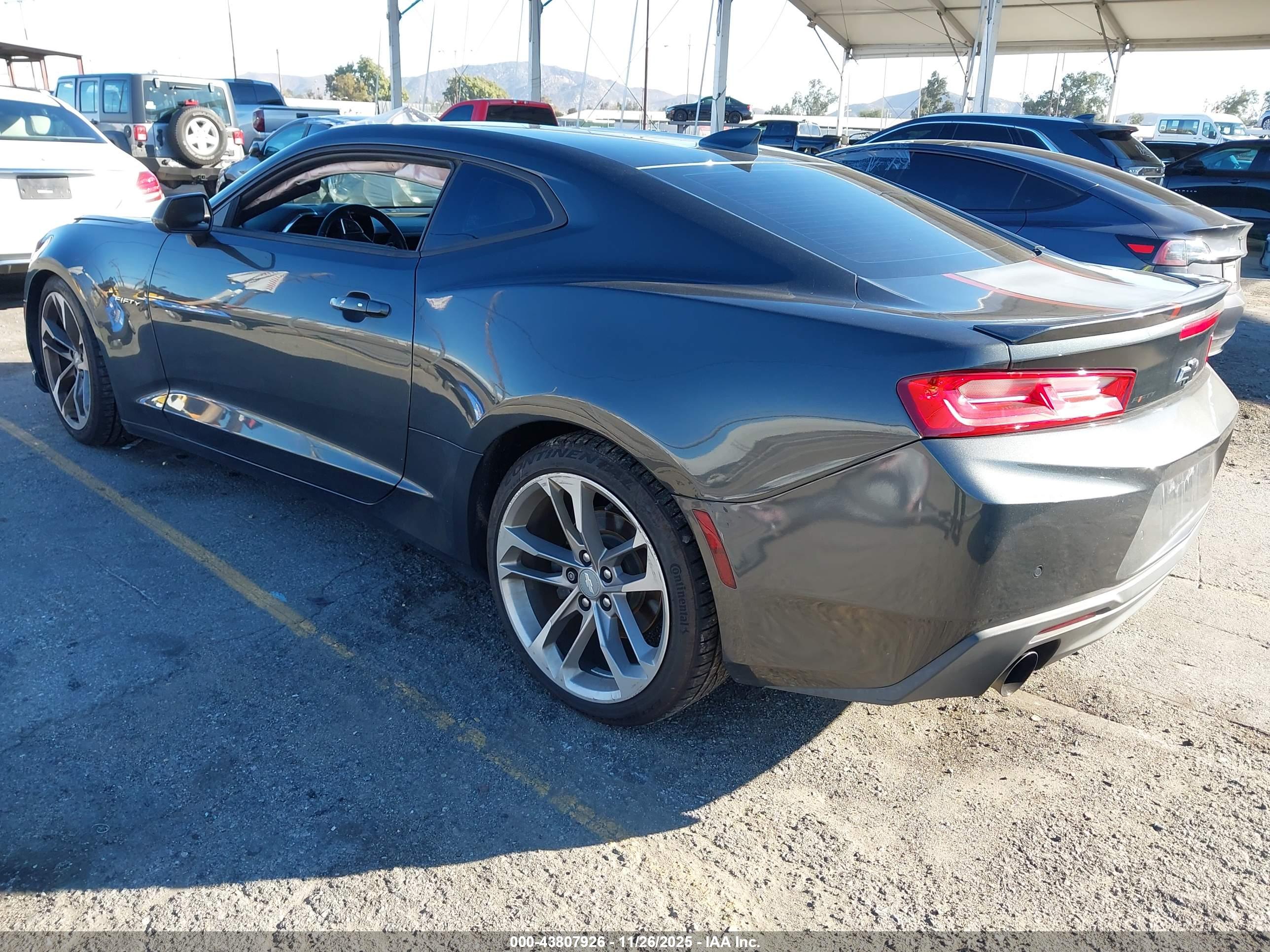 CHEVROLET CAMARO image 3