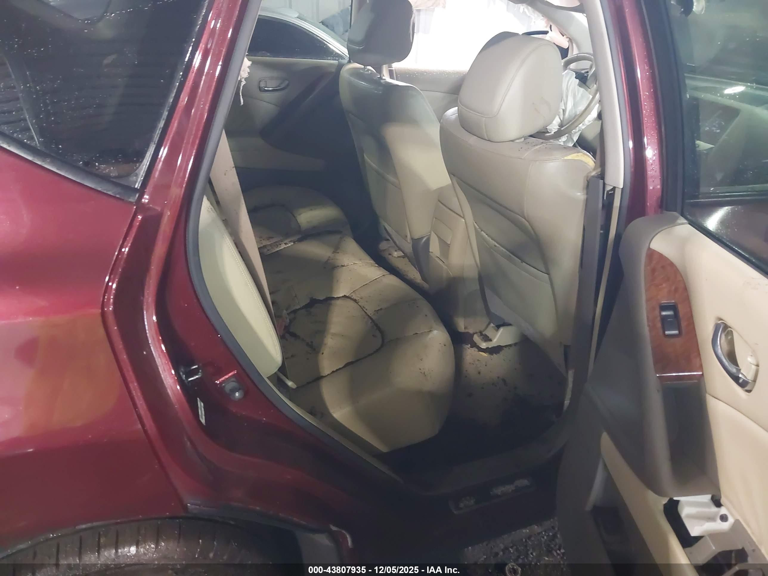 NISSAN MURANO image 8