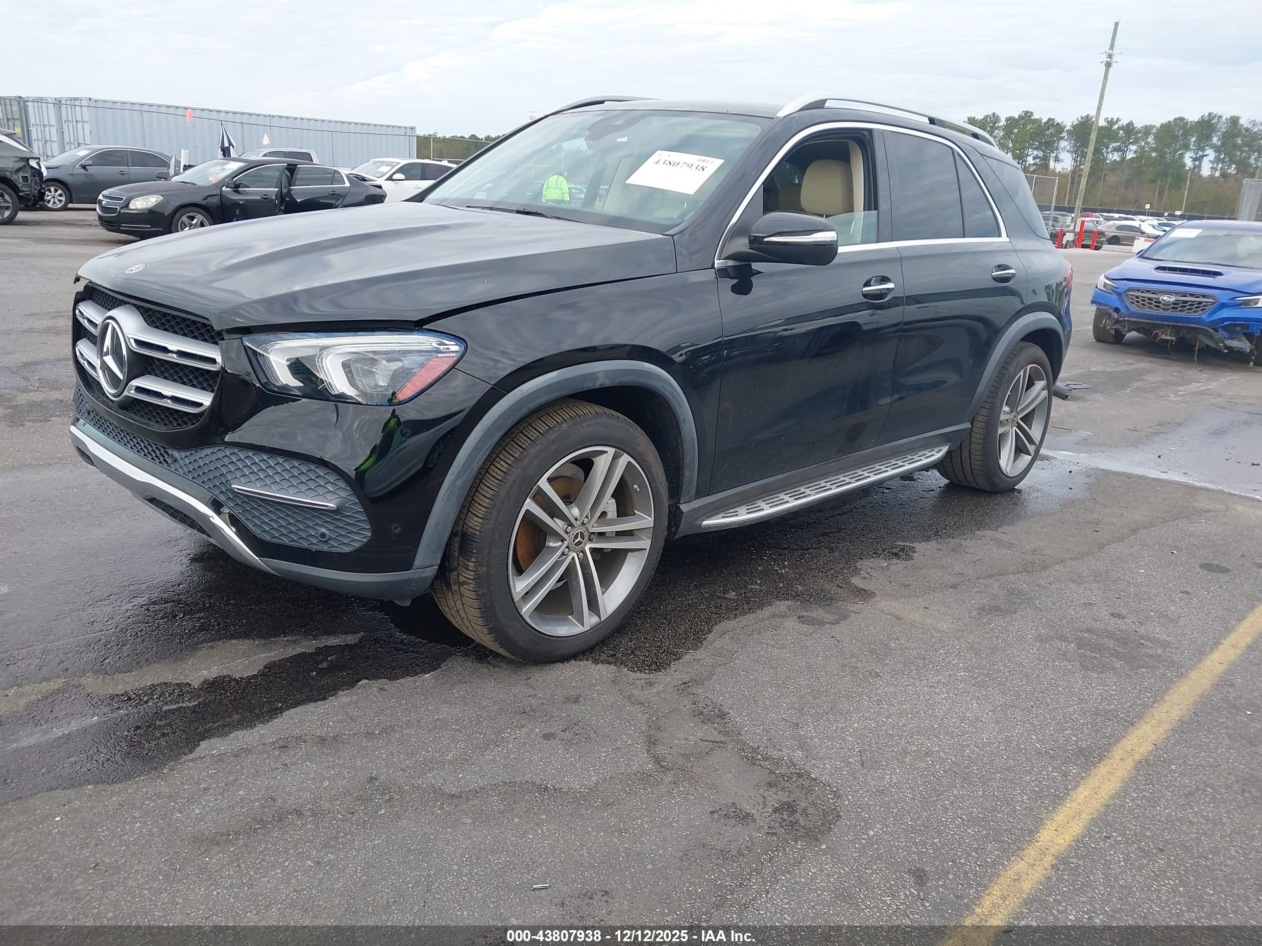 MERCEDES-BENZ GLE image 2