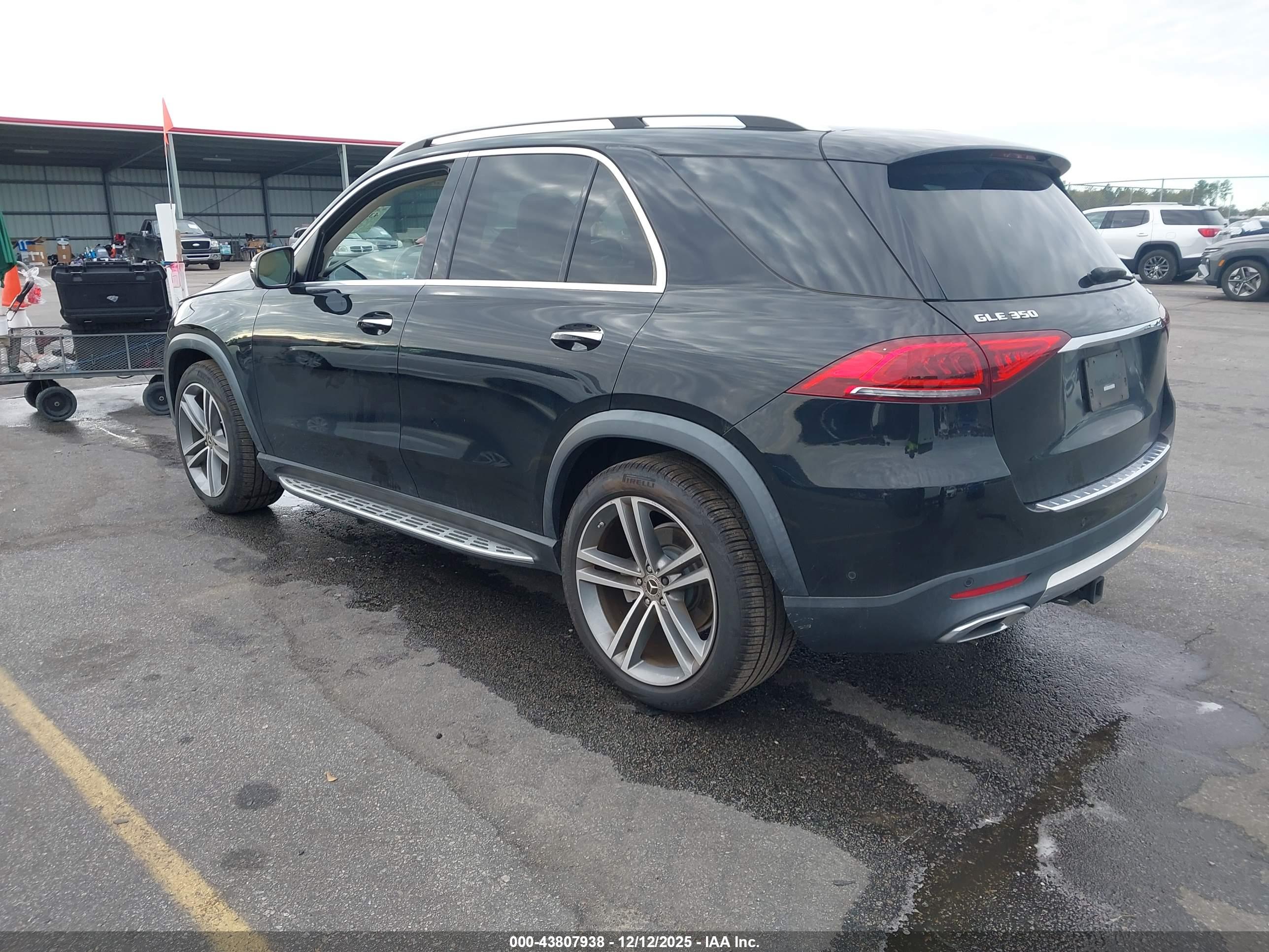 MERCEDES-BENZ GLE image 3