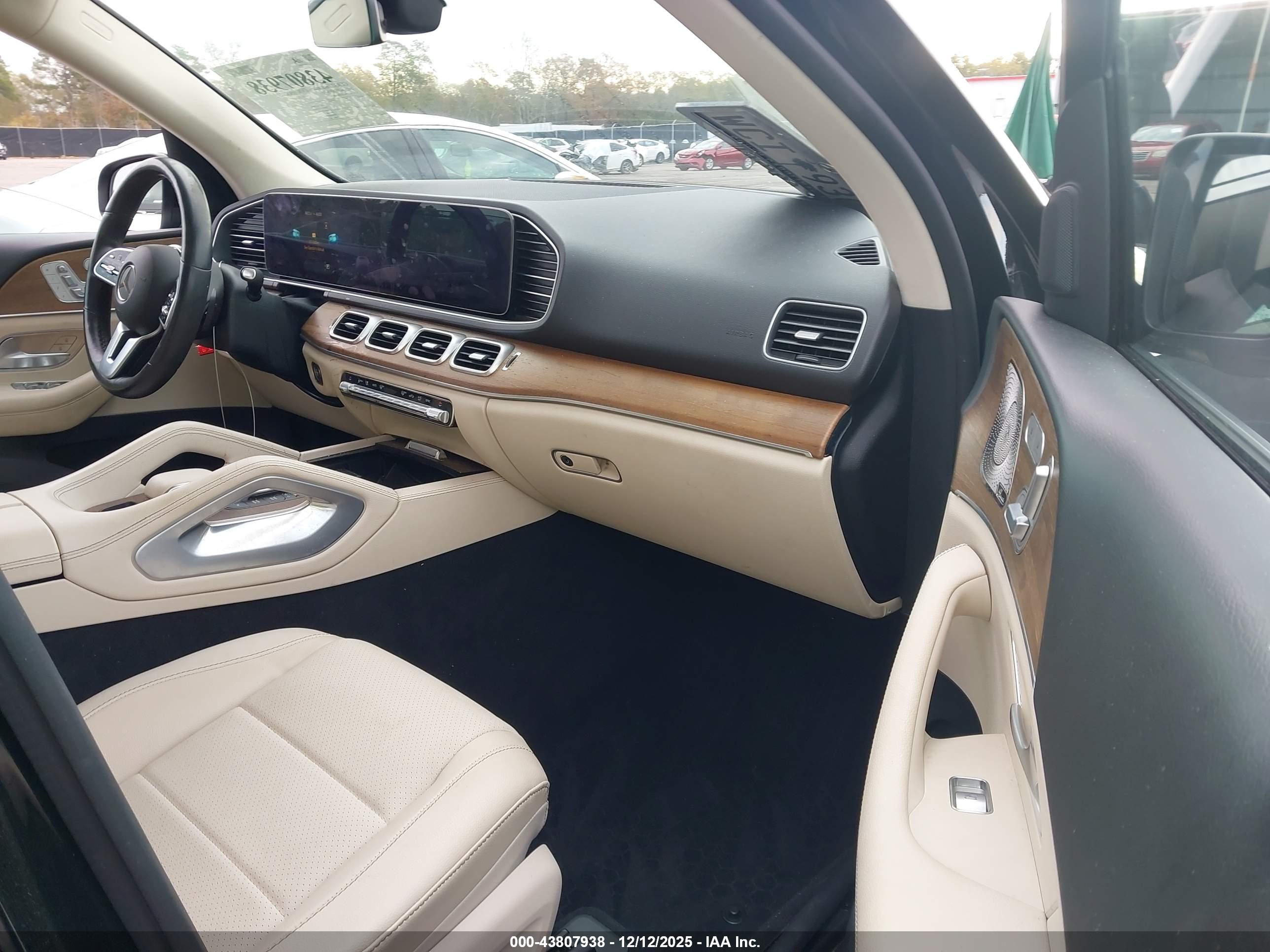 MERCEDES-BENZ GLE image 5