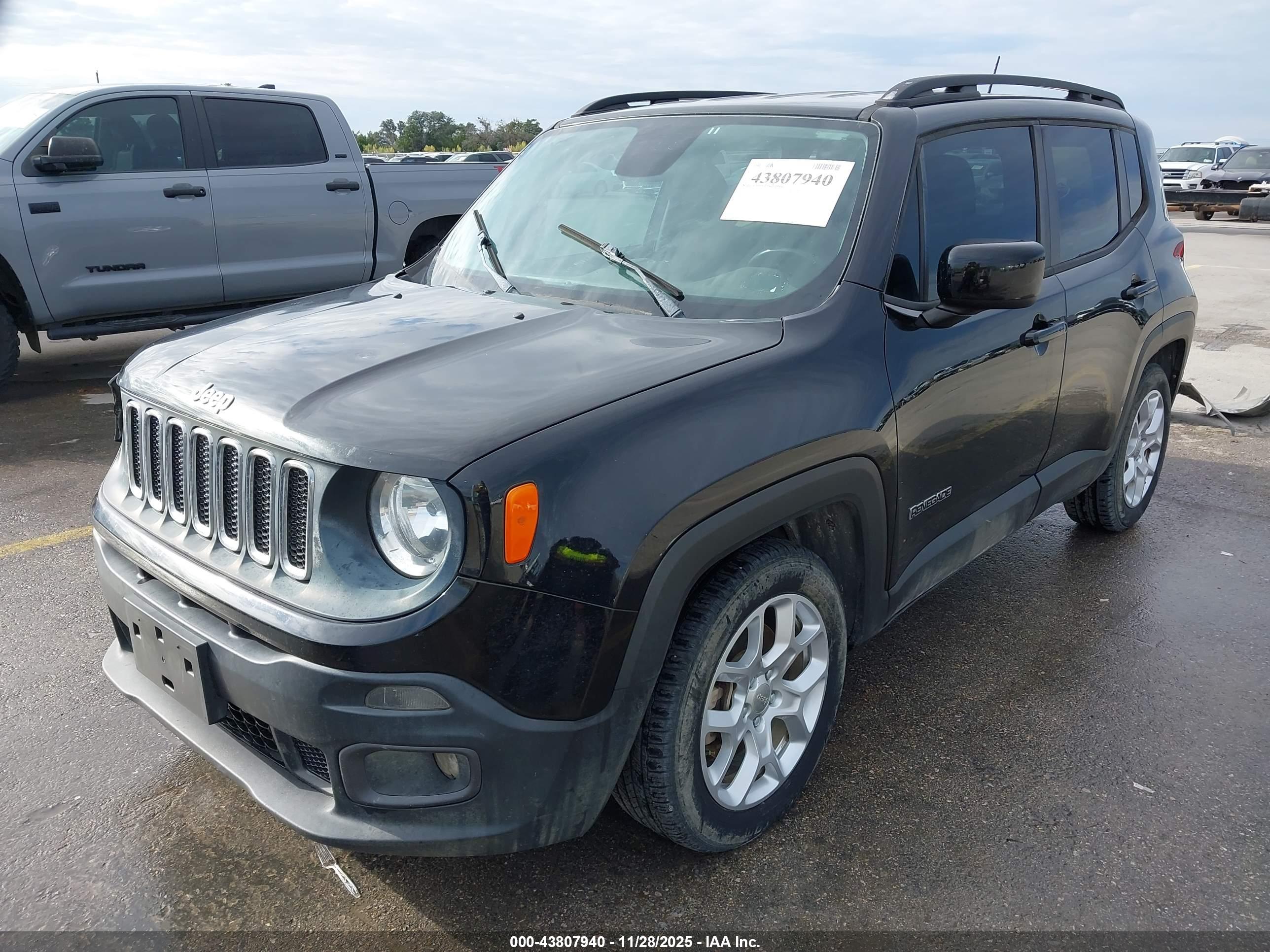JEEP RENEGADE image 2