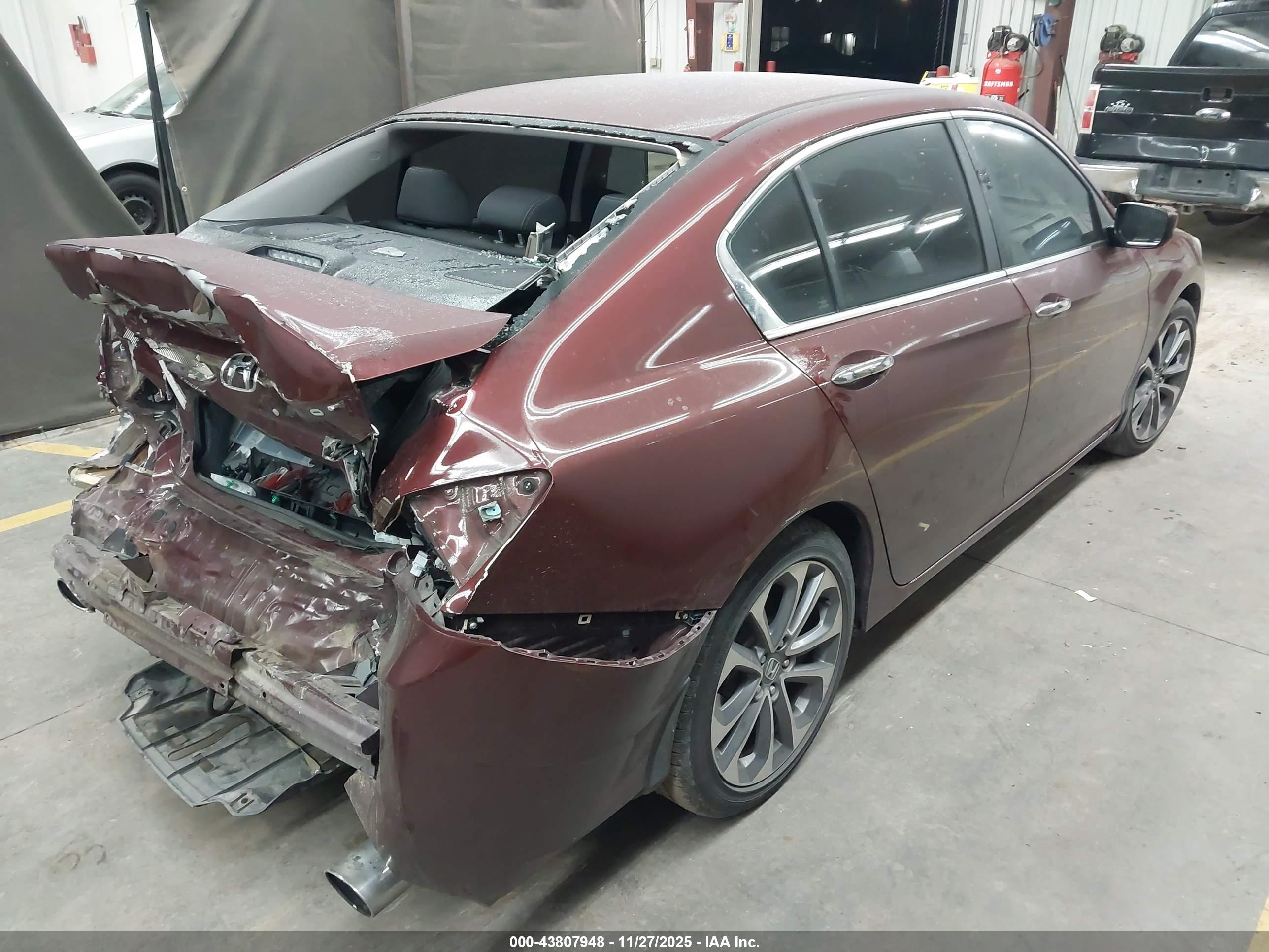 HONDA ACCORD image 4