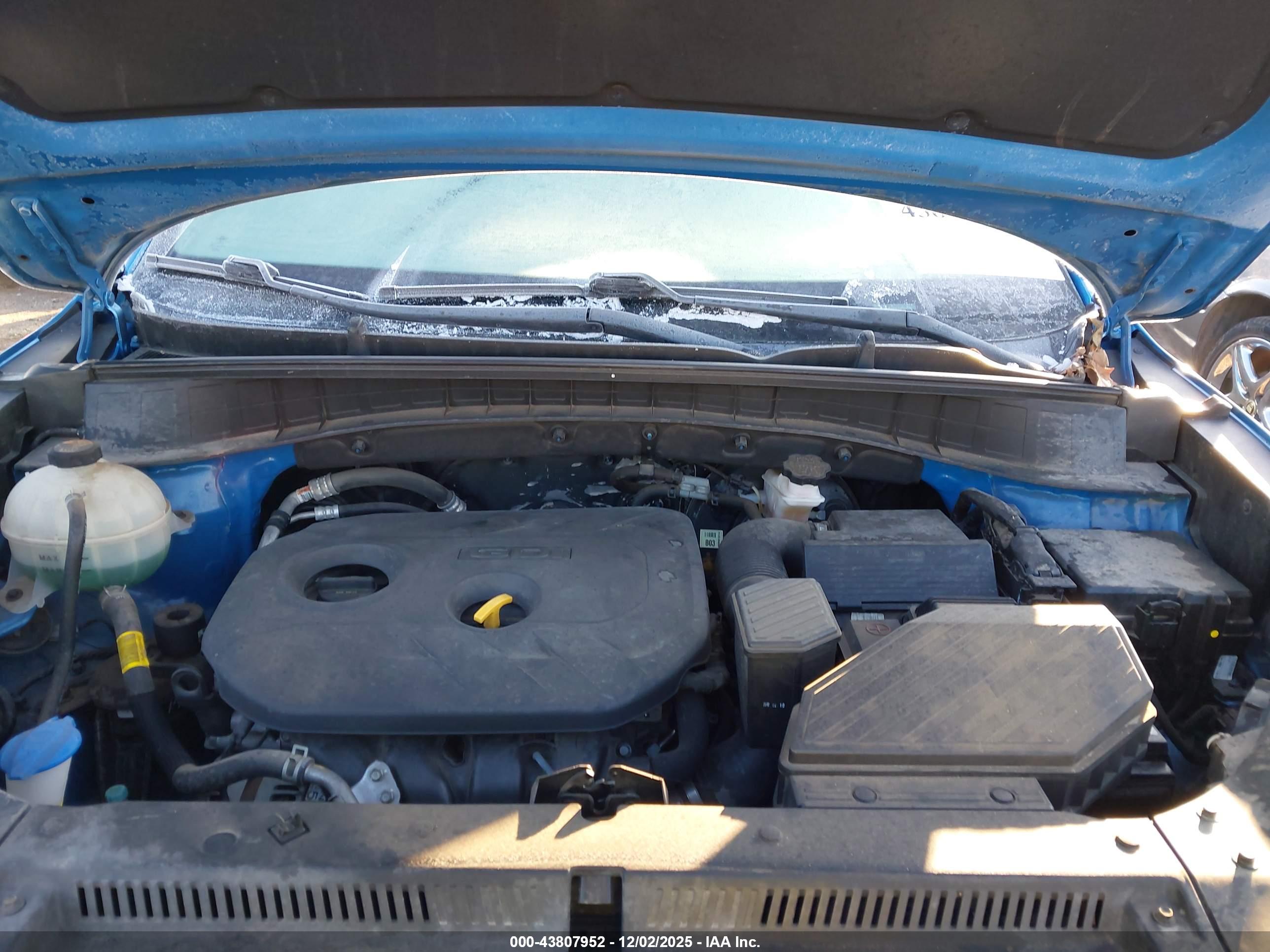 HYUNDAI TUCSON image 10