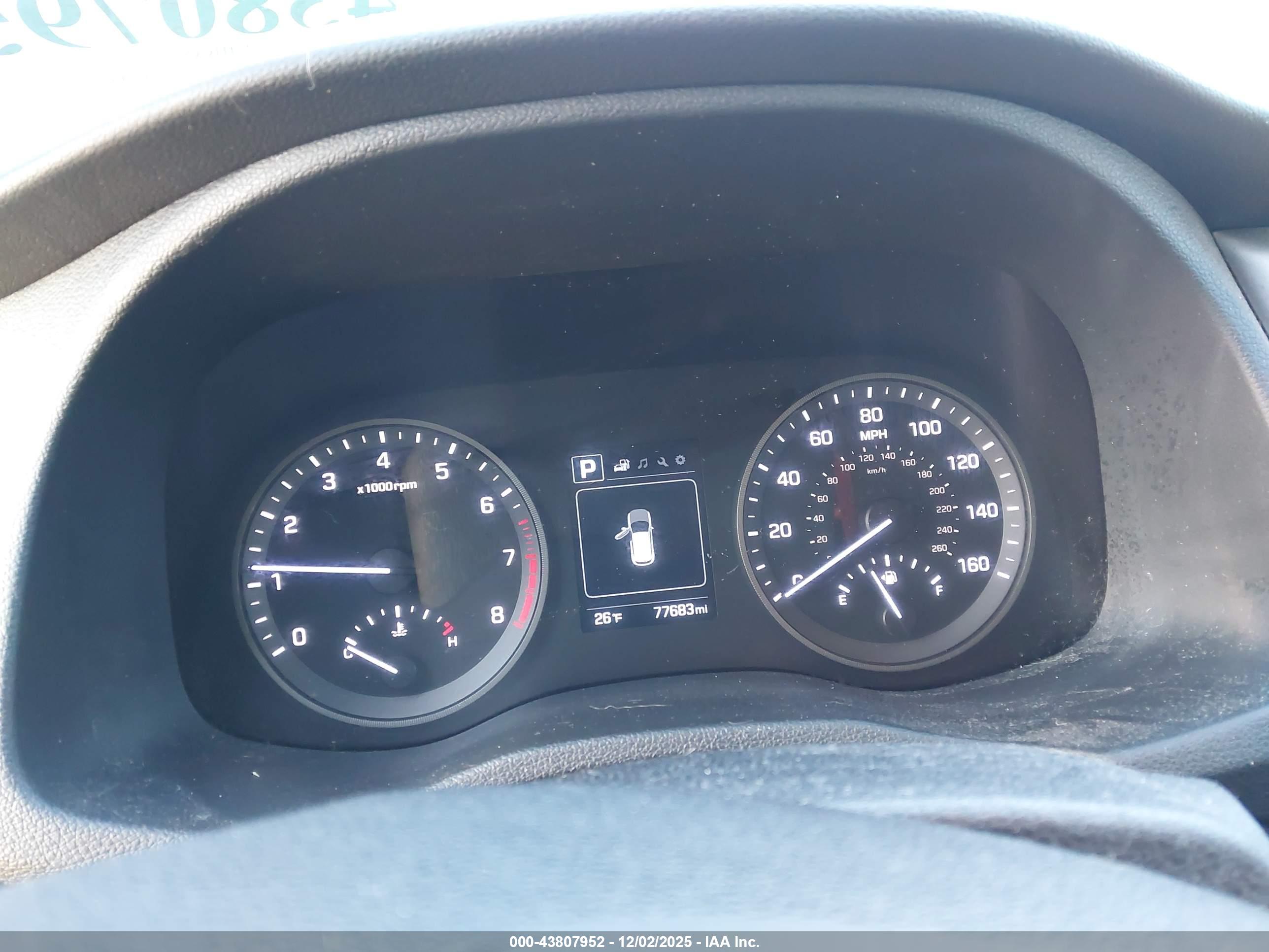 HYUNDAI TUCSON image 7