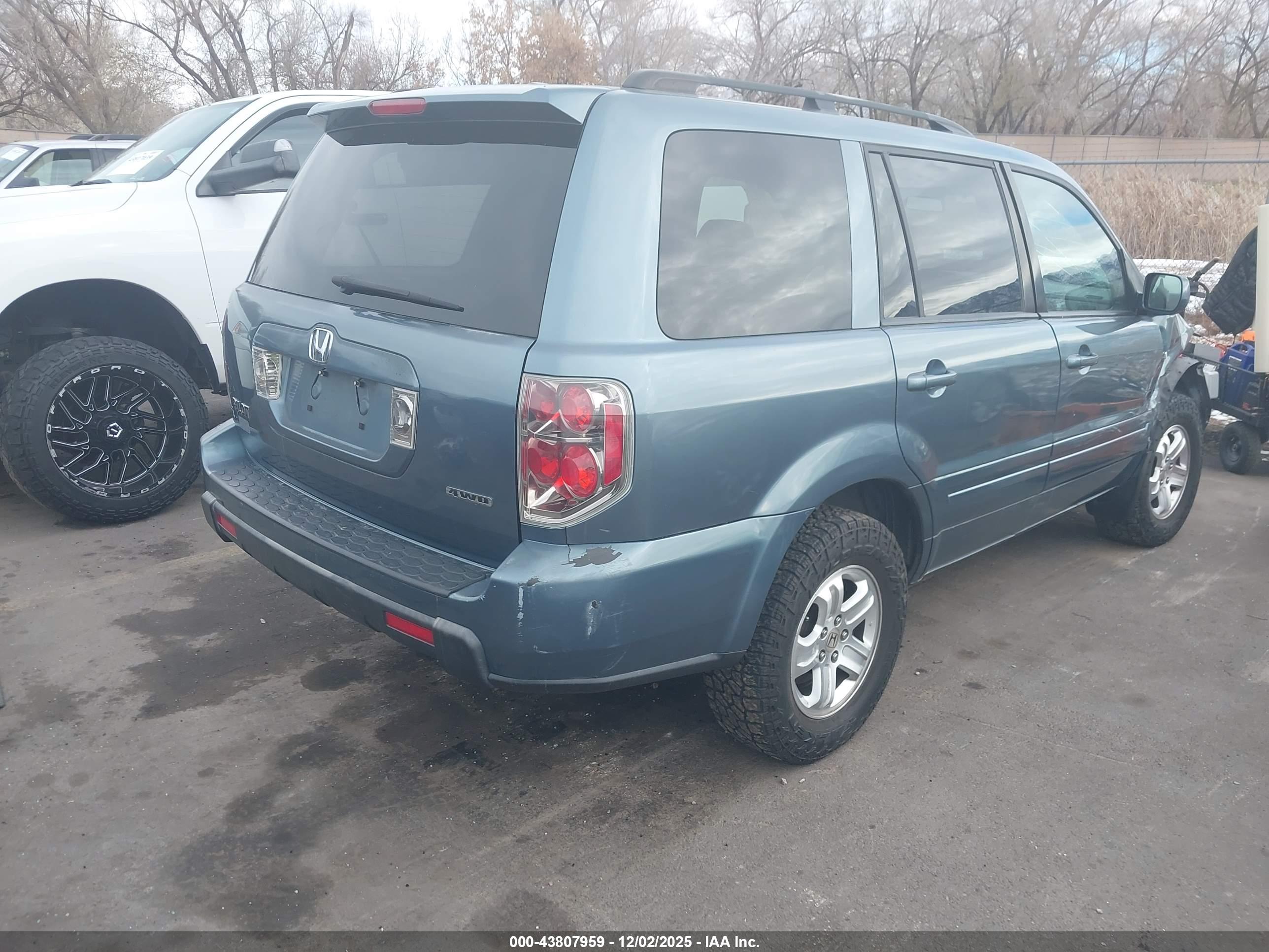 HONDA PILOT image 4
