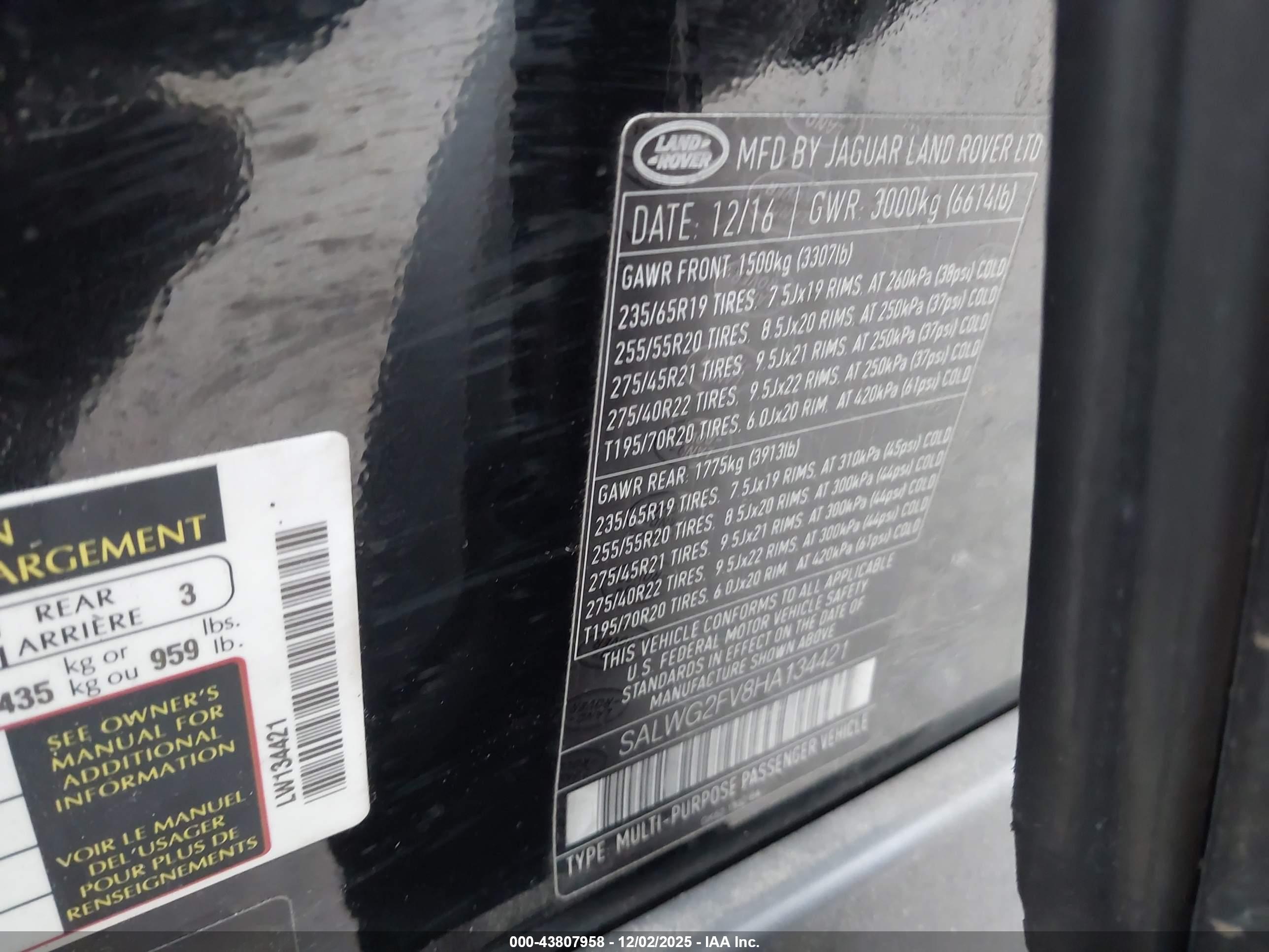 LAND ROVER image 9