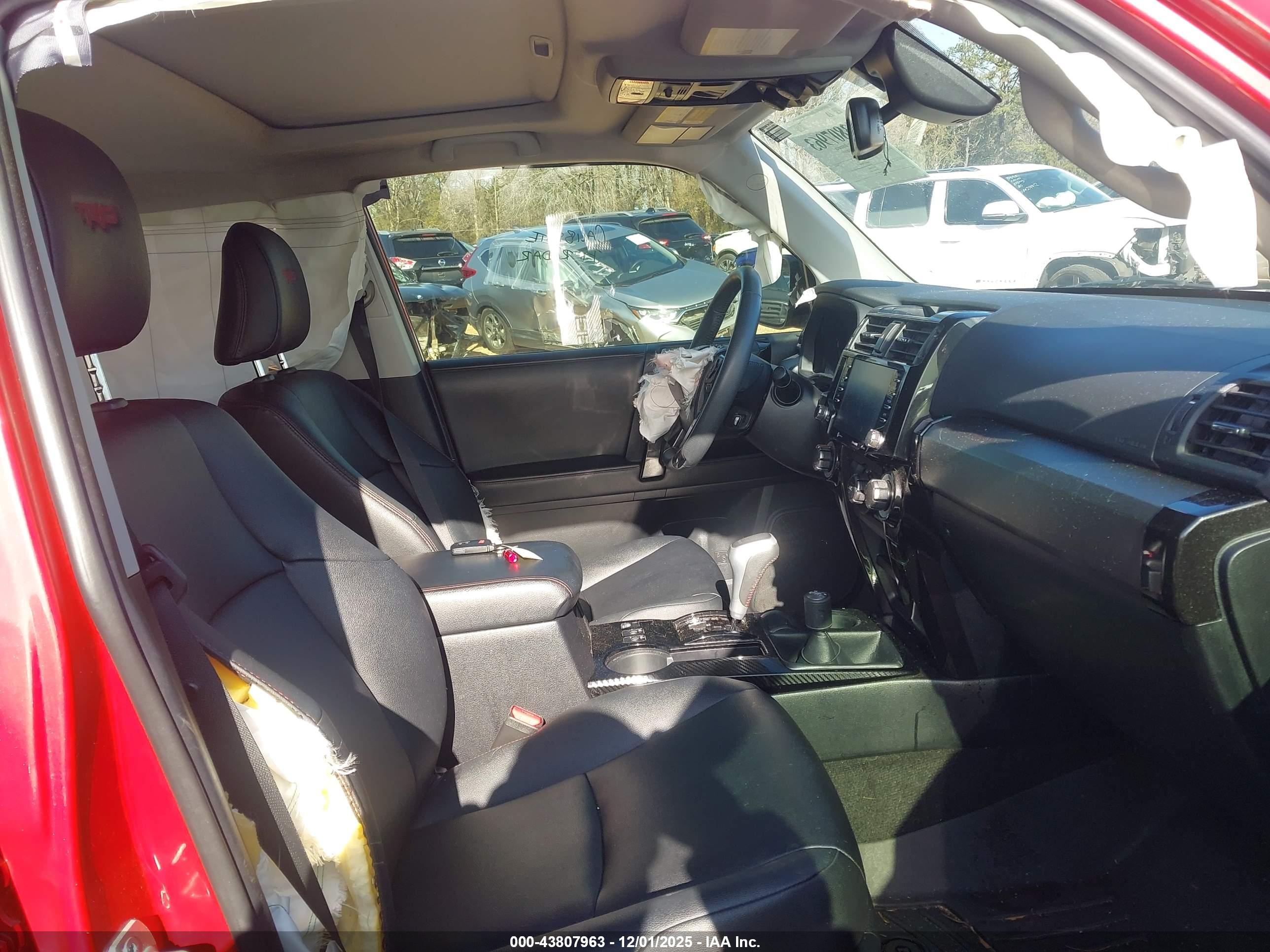 TOYOTA 4RUNNER image 5