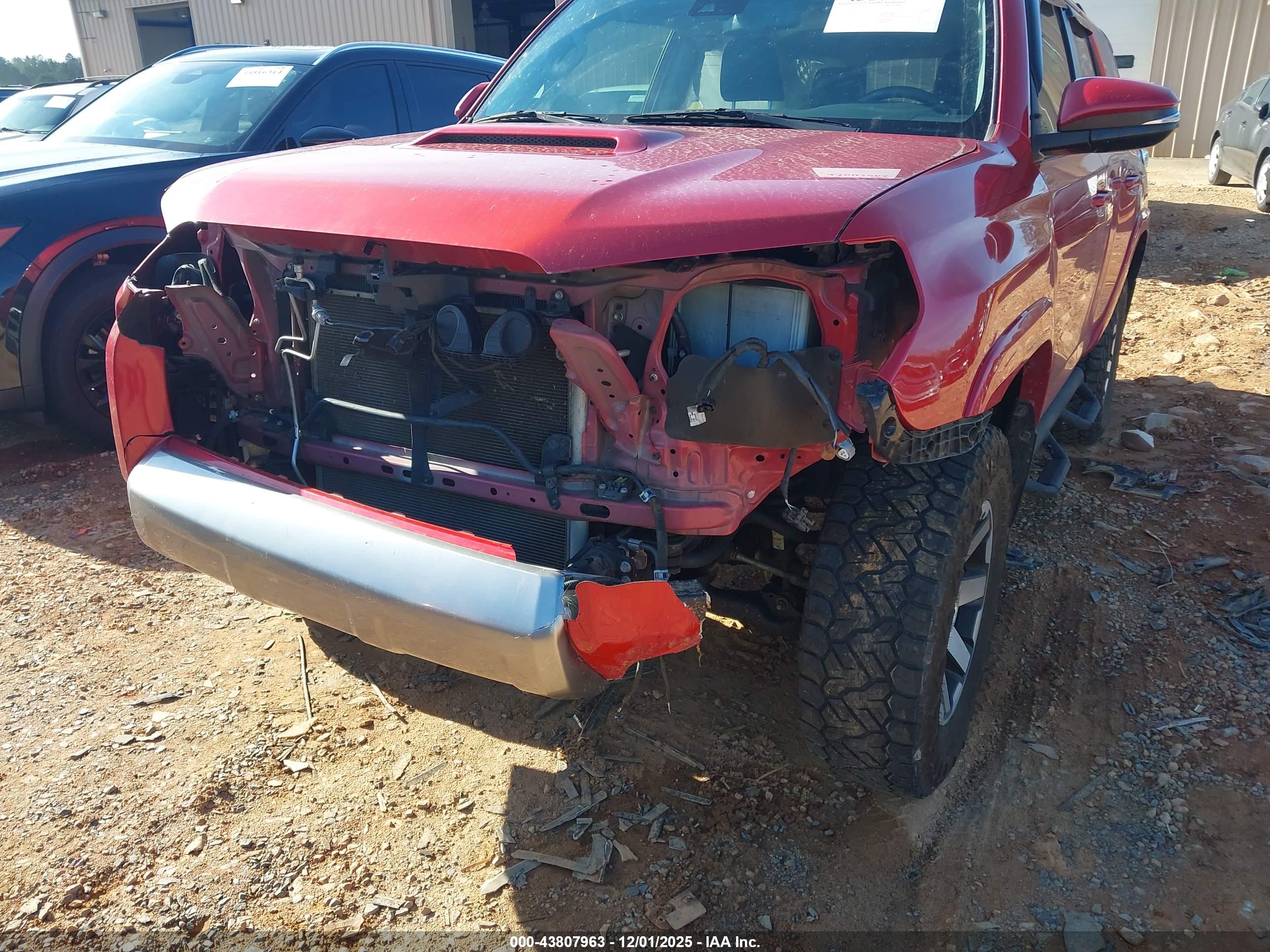 TOYOTA 4RUNNER image 6
