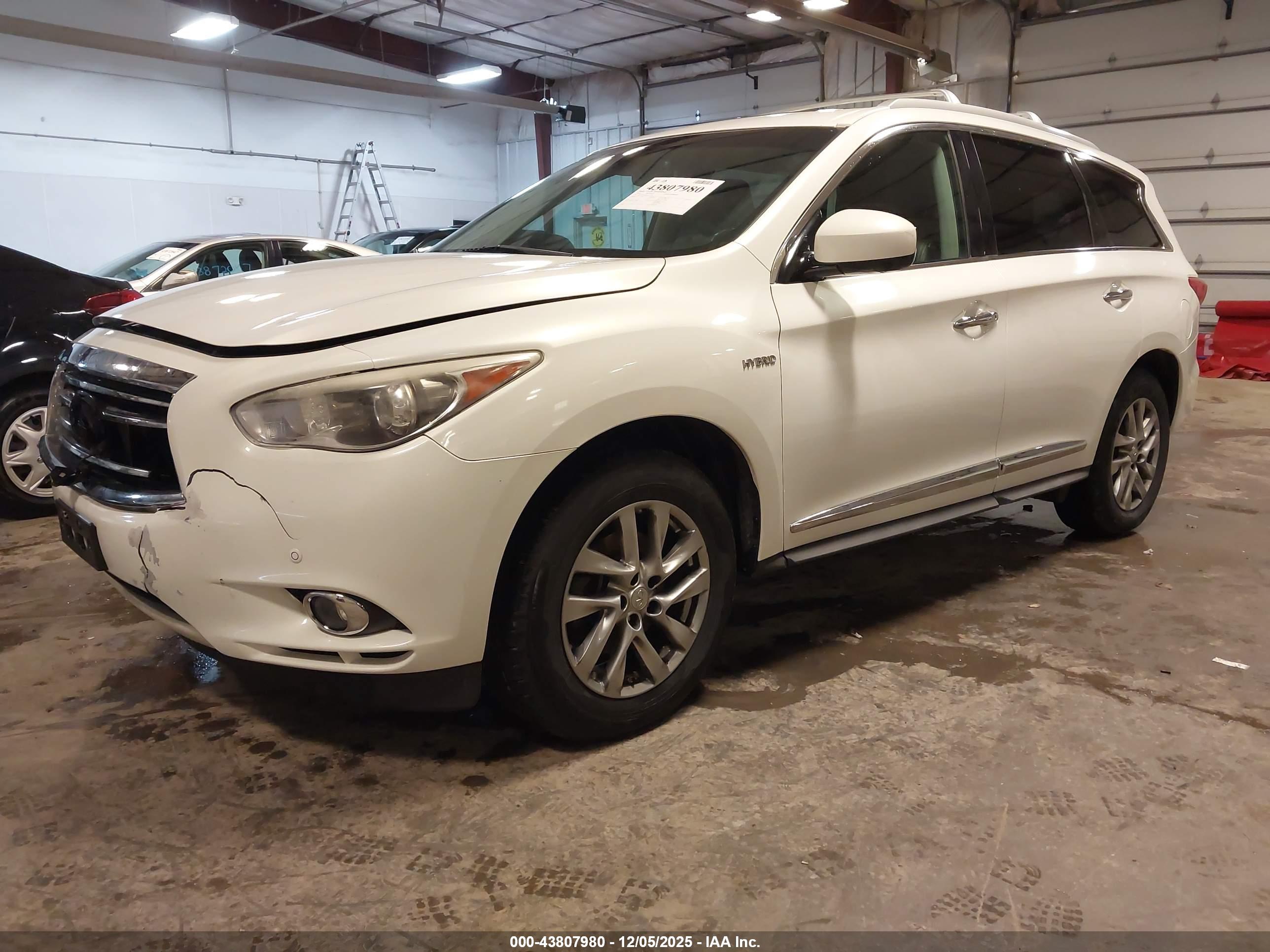 INFINITI QX60 image 2