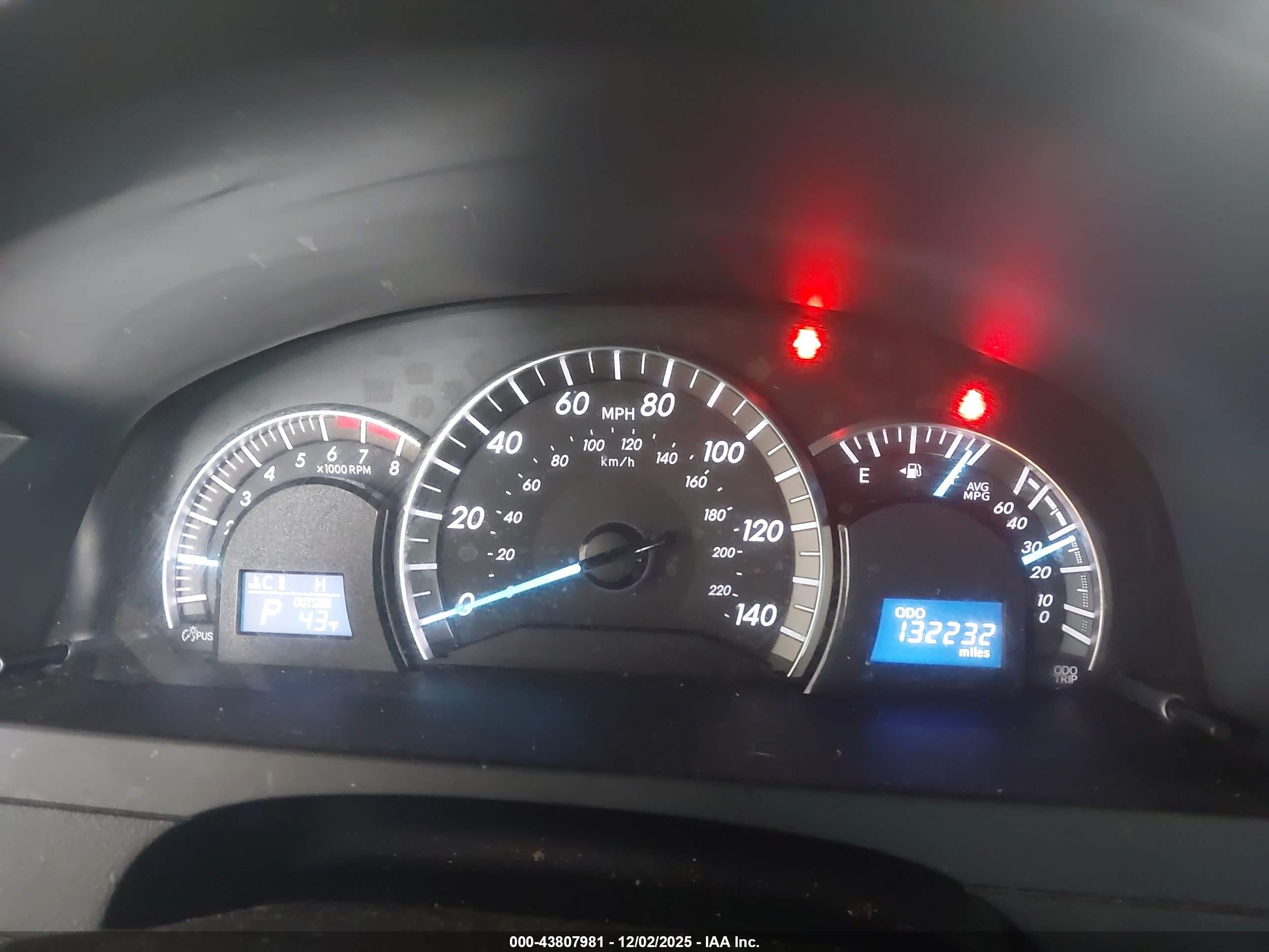 TOYOTA CAMRY image 7